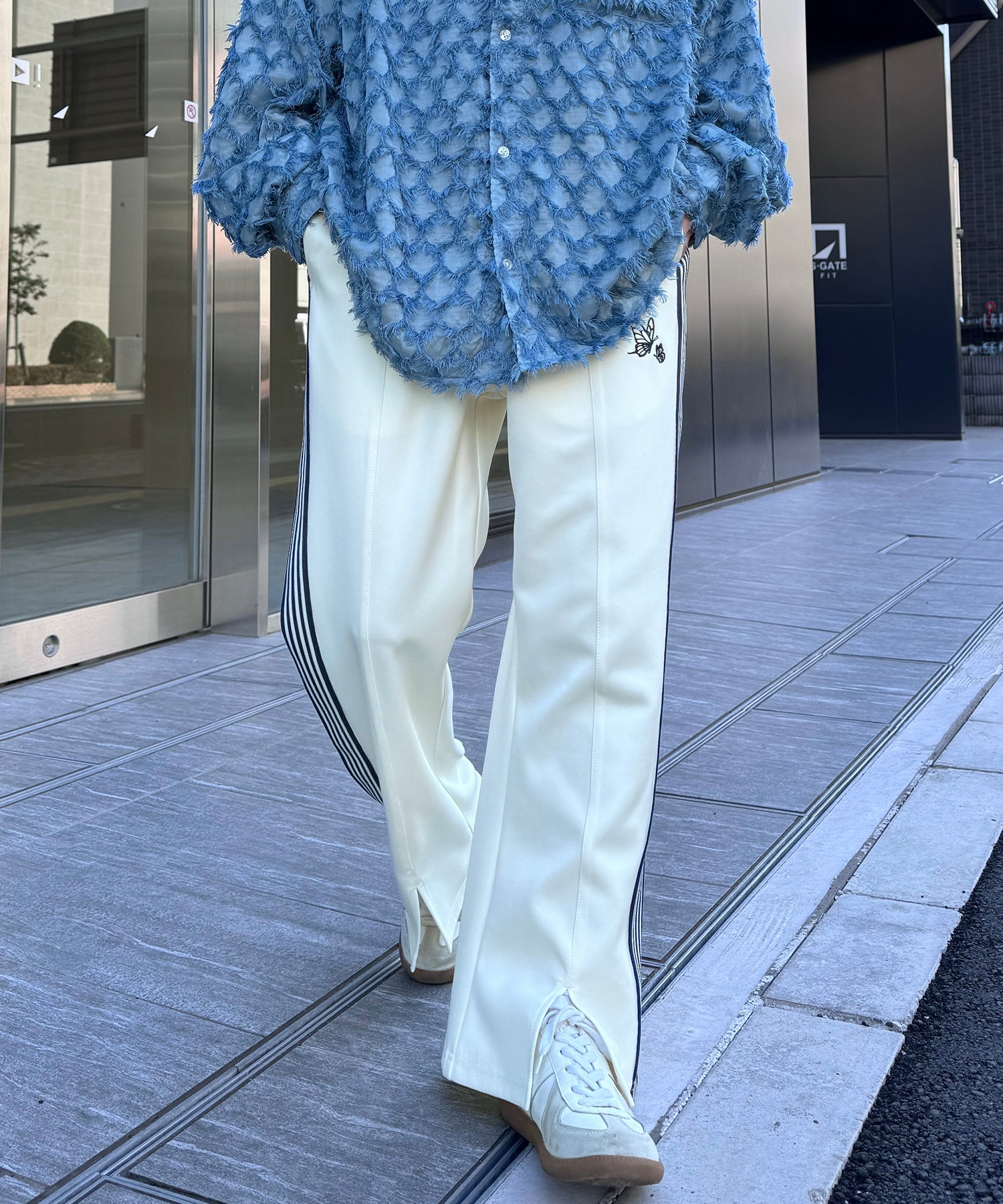 【セットアップ対応】"WEB限定" サイドライン ワンポイント刺繍 センタースリット ジャージパンツ