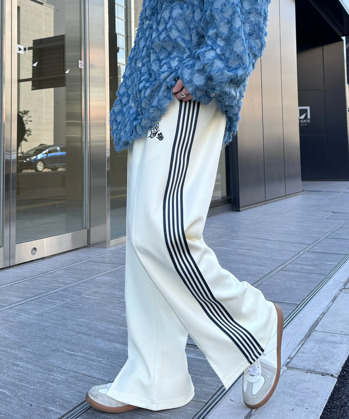 【セットアップ対応】"WEB限定" サイドライン ワンポイント刺繍 センタースリット ジャージパンツ