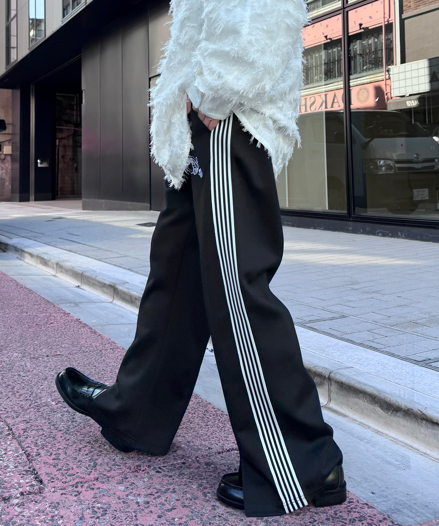 【セットアップ対応】"WEB限定" サイドライン ワンポイント刺繍 センタースリット ジャージパンツ