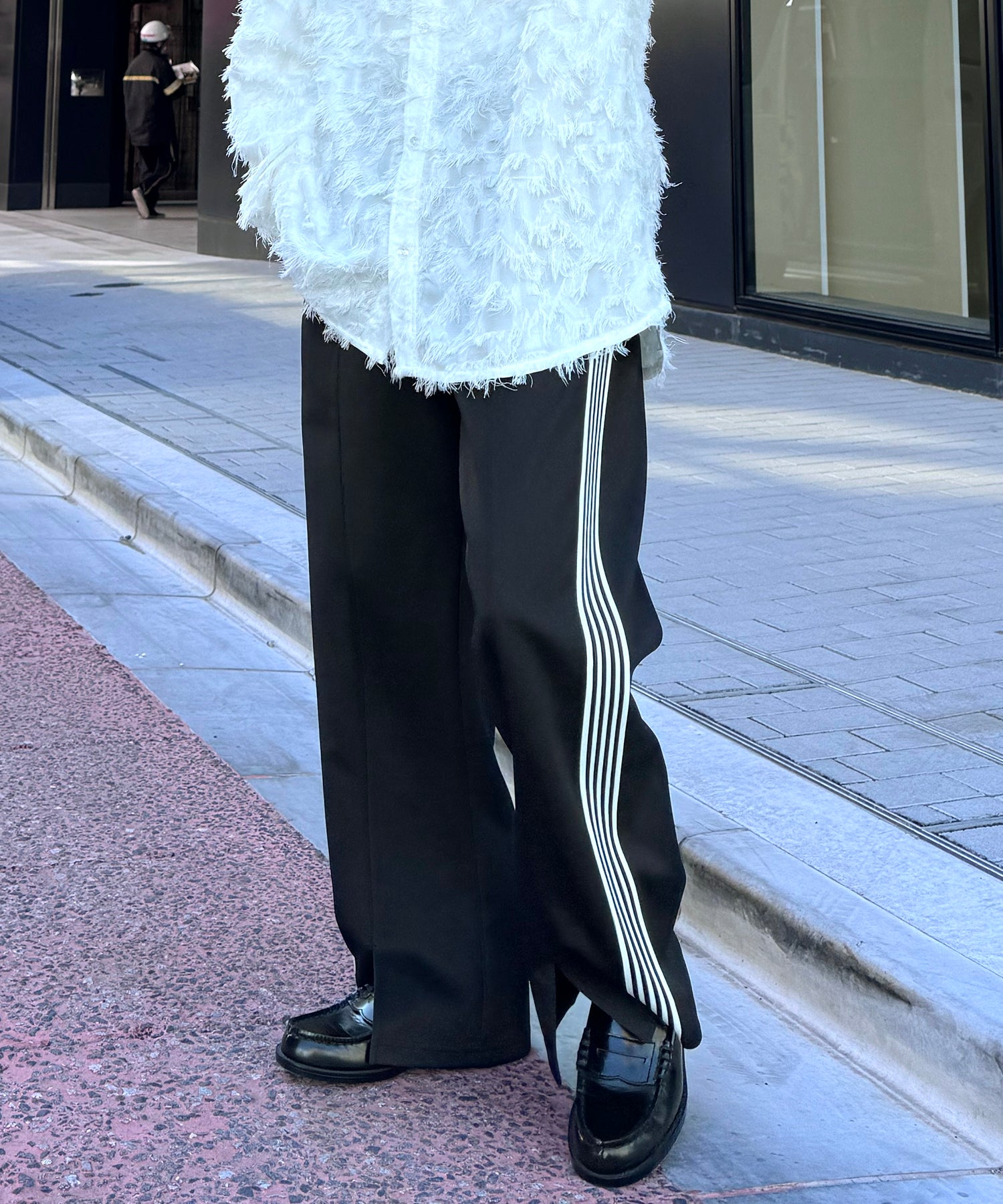 【セットアップ対応】"WEB限定" サイドライン ワンポイント刺繍 センタースリット ジャージパンツ