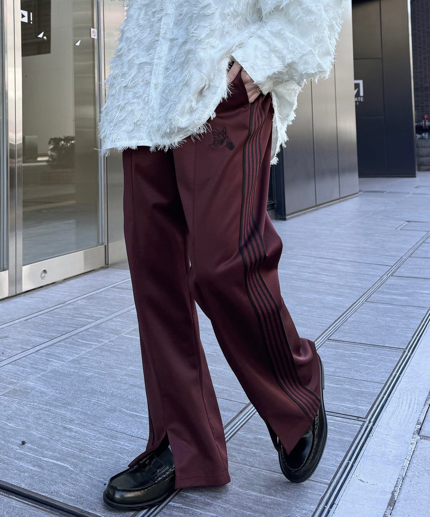 【セットアップ対応】"WEB限定" サイドライン ワンポイント刺繍 センタースリット ジャージパンツ