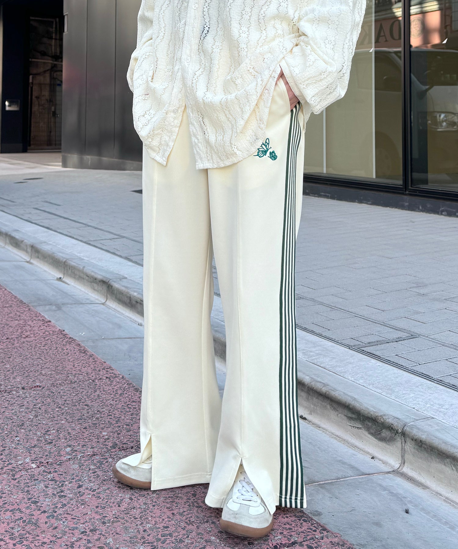 【セットアップ対応】"WEB限定" サイドライン ワンポイント刺繍 センタースリット ジャージパンツ