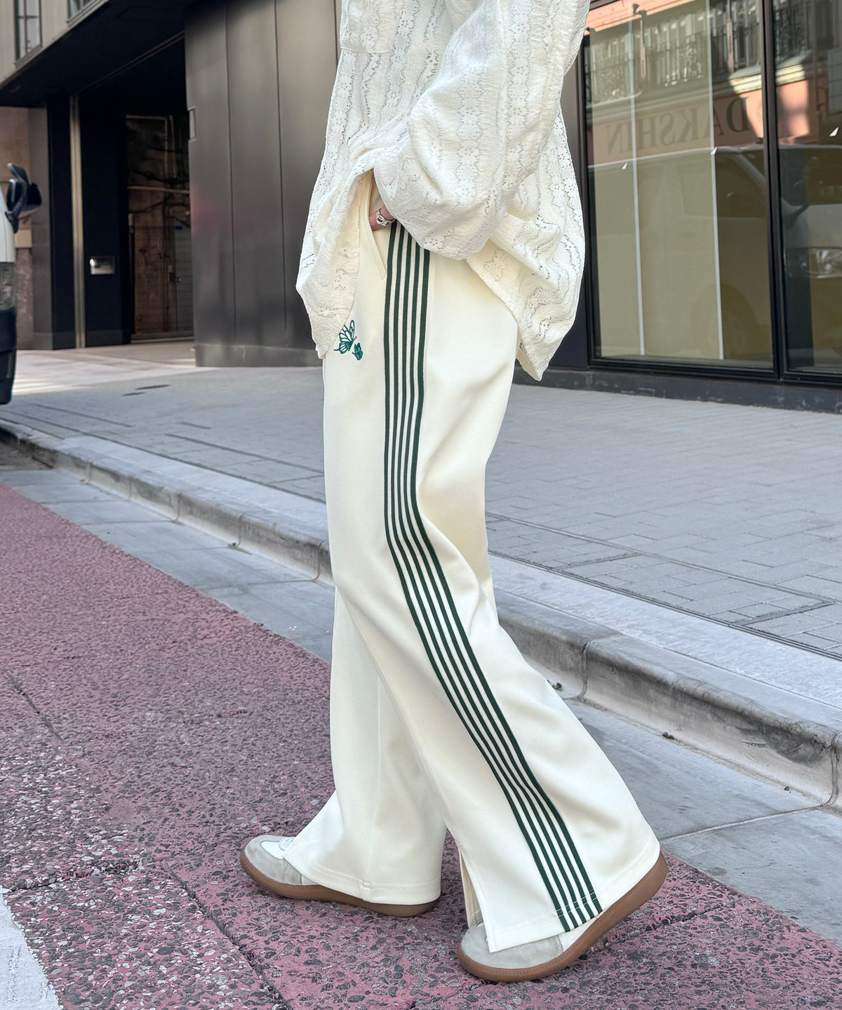 【セットアップ対応】"WEB限定" サイドライン ワンポイント刺繍 センタースリット ジャージパンツ