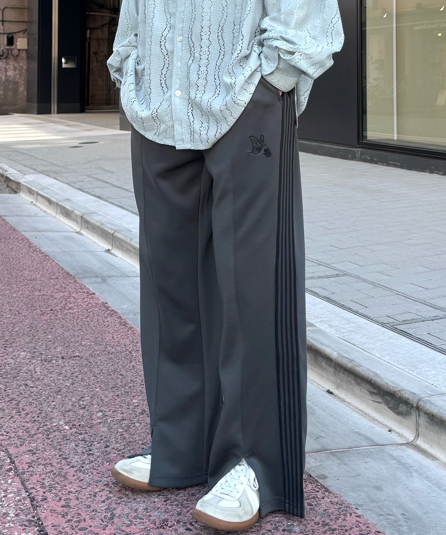 【セットアップ対応】"WEB限定" サイドライン ワンポイント刺繍 センタースリット ジャージパンツ