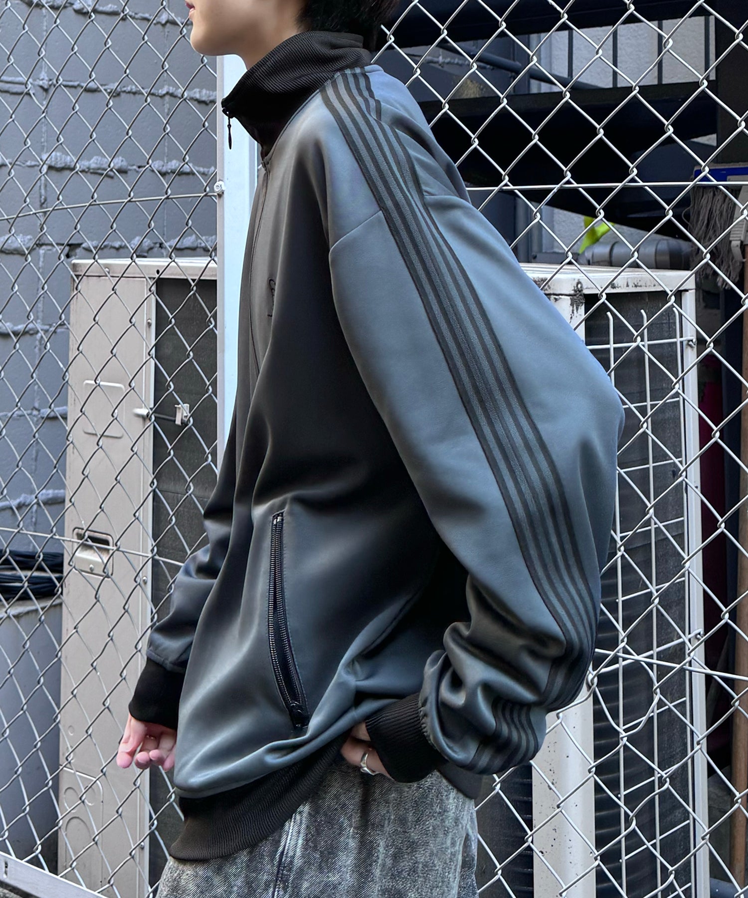 新色追加【セットアップ対応】WEB限定 ビッグシルエット ワンポイント刺繍 袖ラインジャージ トラックジャケット