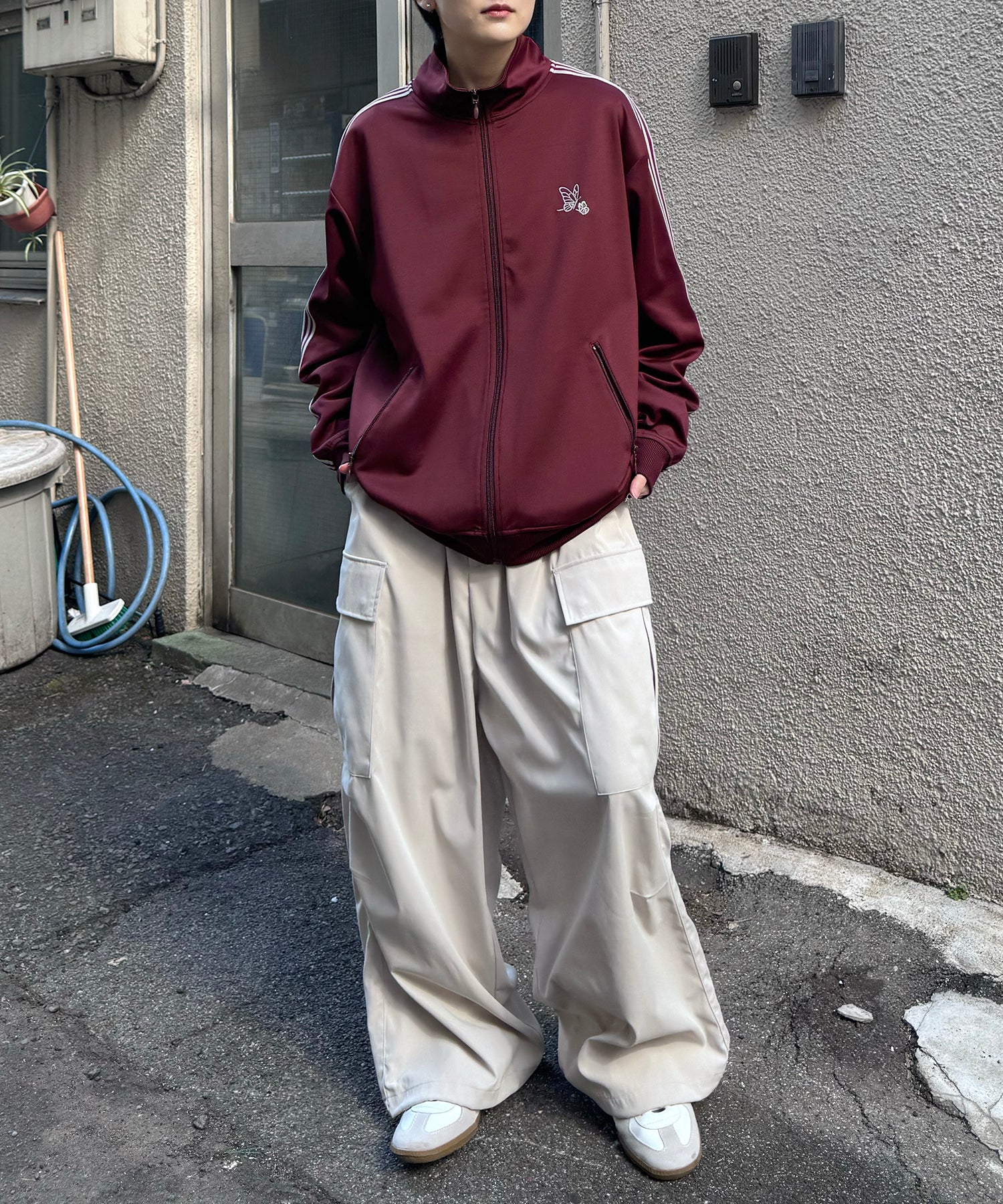 新色追加【セットアップ対応】WEB限定 ビッグシルエット ワンポイント刺繍 袖ラインジャージ トラックジャケット