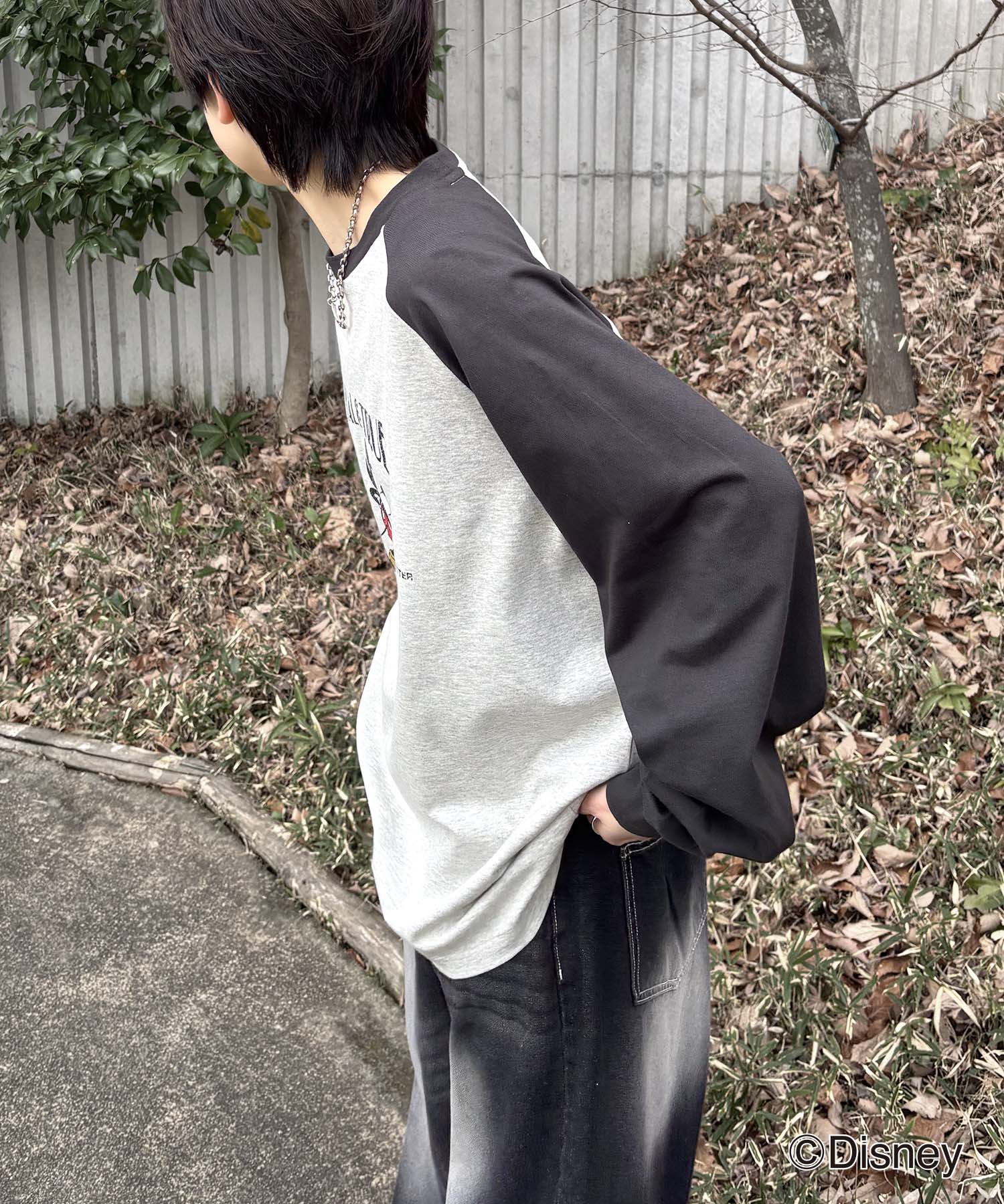 25SS Disney Mickey / ミッキー ヴィンテージライク レトログラフィック 古着風クラックプリント ビッグシルエット ラグランロンT