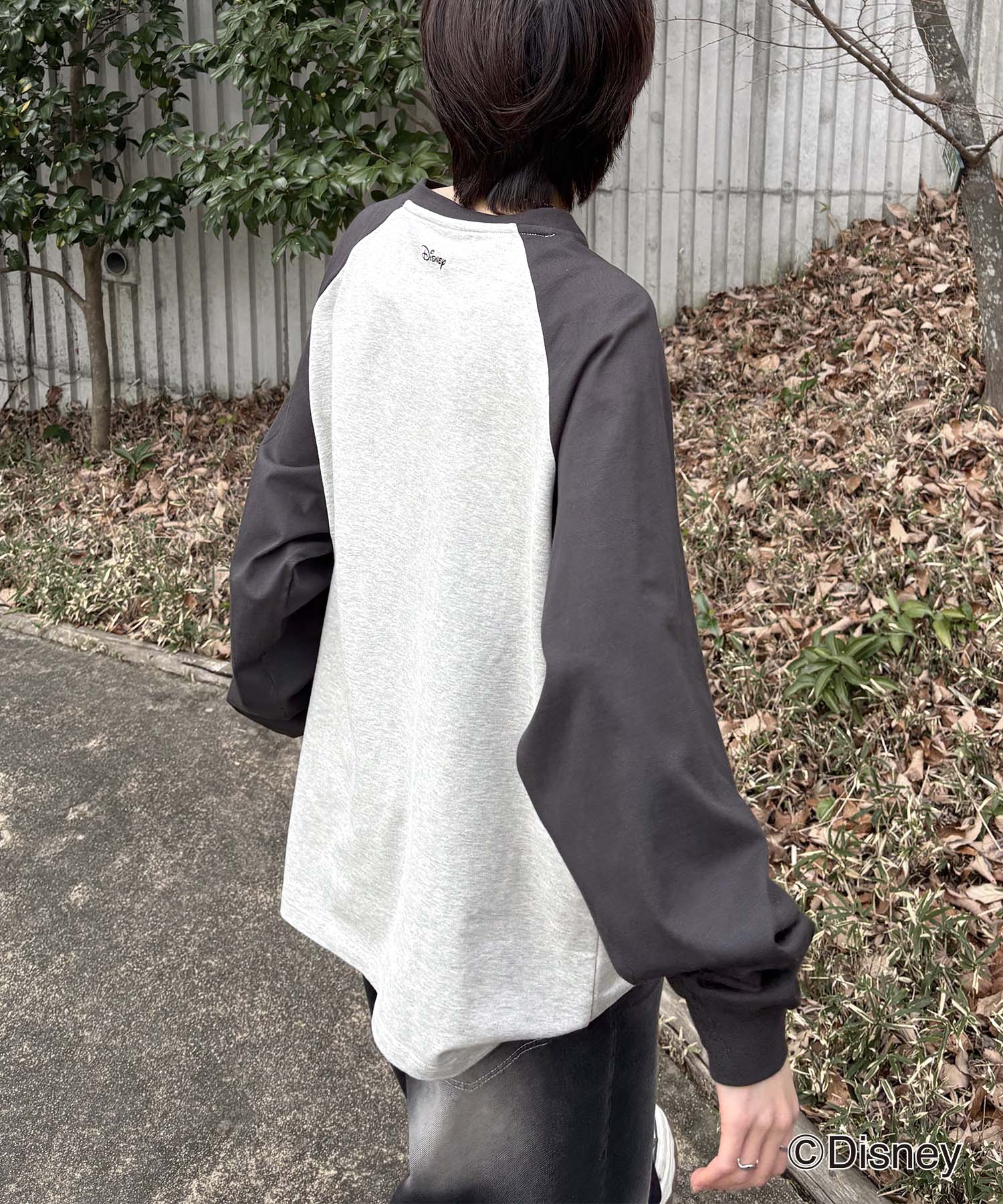 25SS Disney Mickey / ミッキー ヴィンテージライク レトログラフィック 古着風クラックプリント ビッグシルエット ラグランロンT