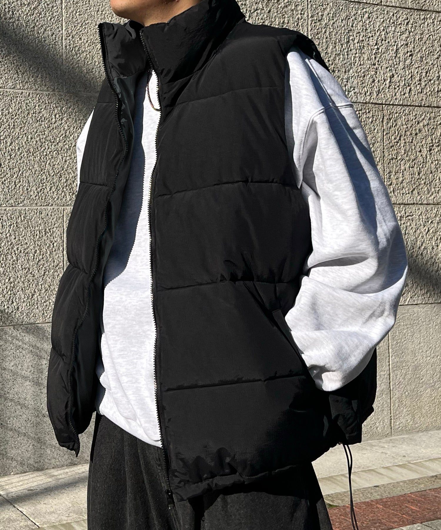 23AW ビッグシルエット スタンドネック 裾ひもドロスト エコダウン フルジップナイロンベスト