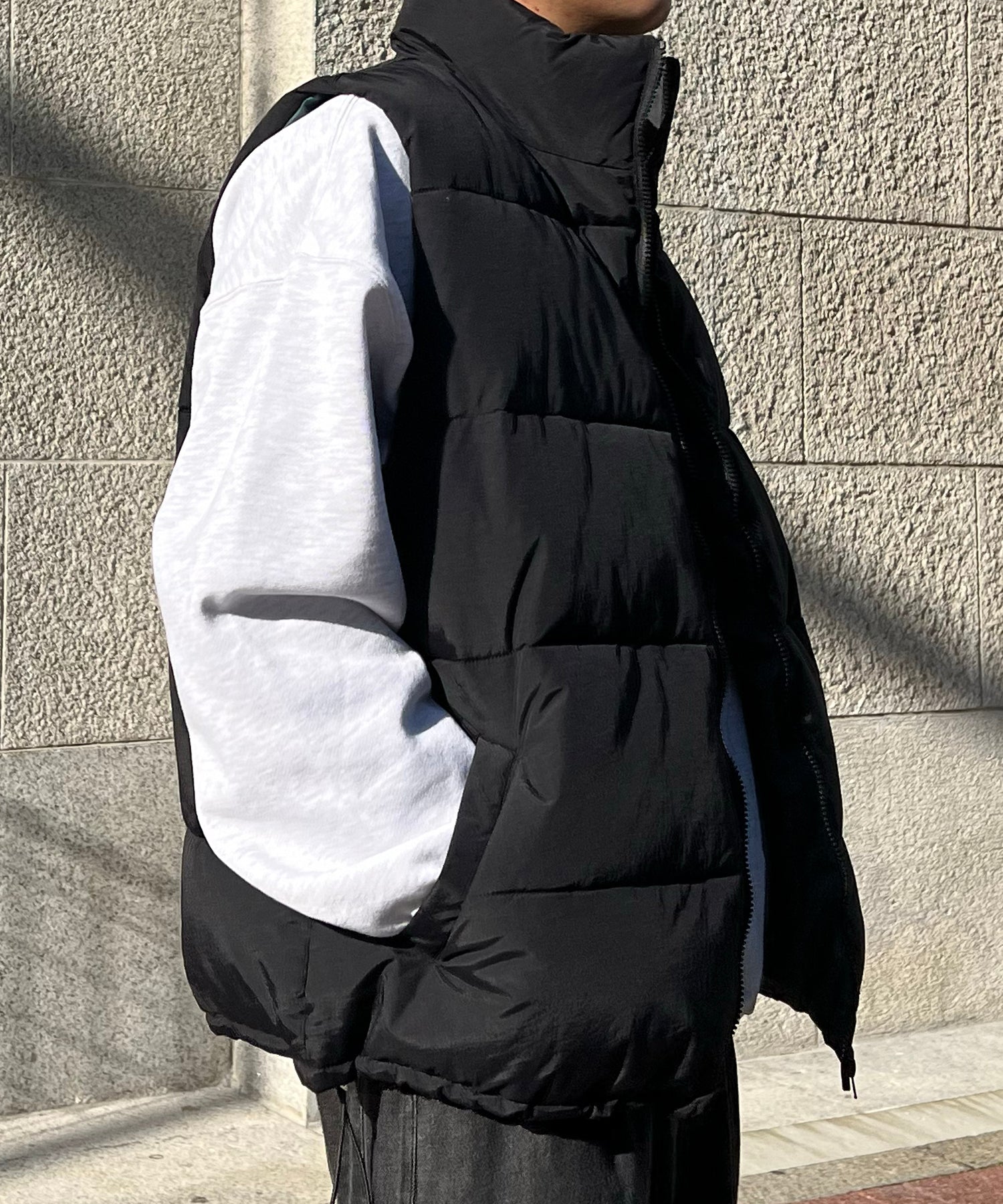 23AW ビッグシルエット スタンドネック 裾ひもドロスト エコダウン フルジップナイロンベスト
