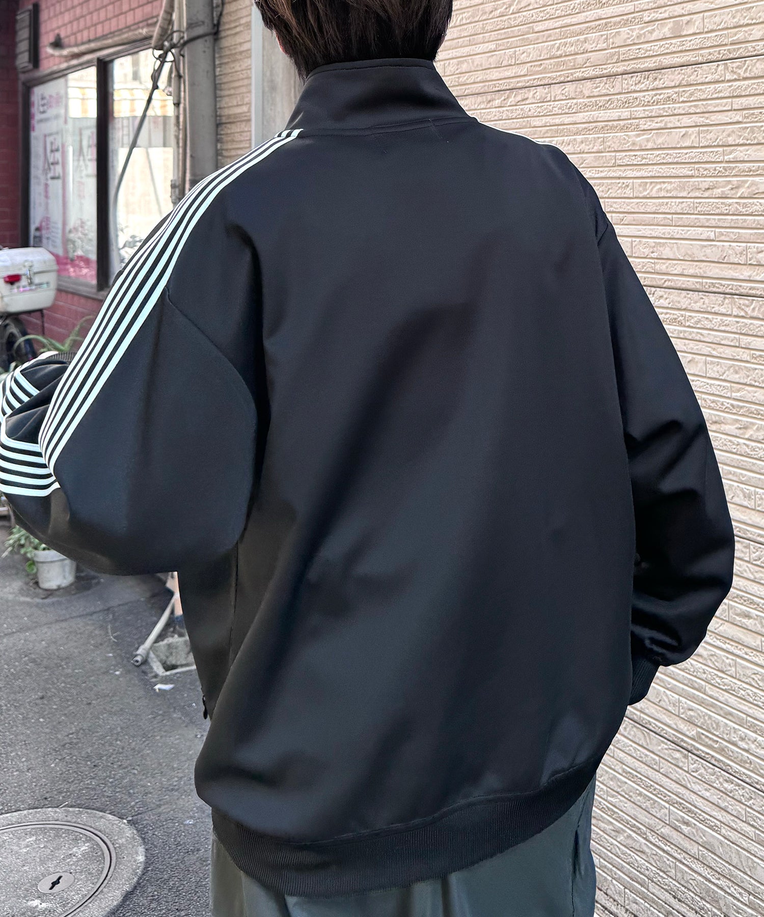 新色追加【セットアップ対応】WEB限定 ビッグシルエット ワンポイント刺繍 袖ラインジャージ トラックジャケット