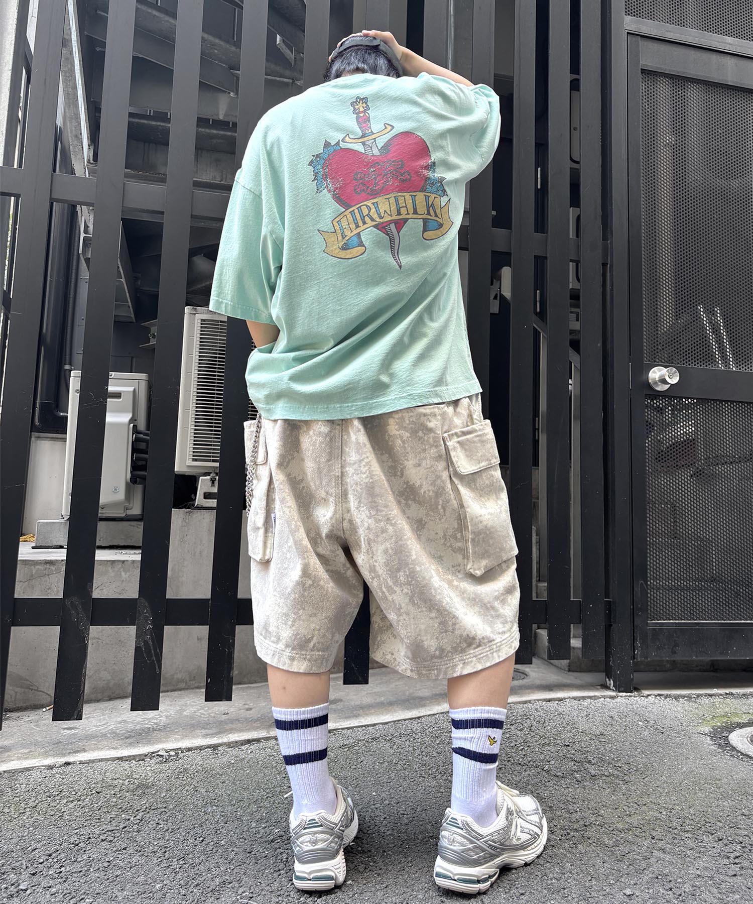 25SS【AIRWALK】ヴィンテージライク ハードグラフィック ボックスシルエット半袖Tシャツ