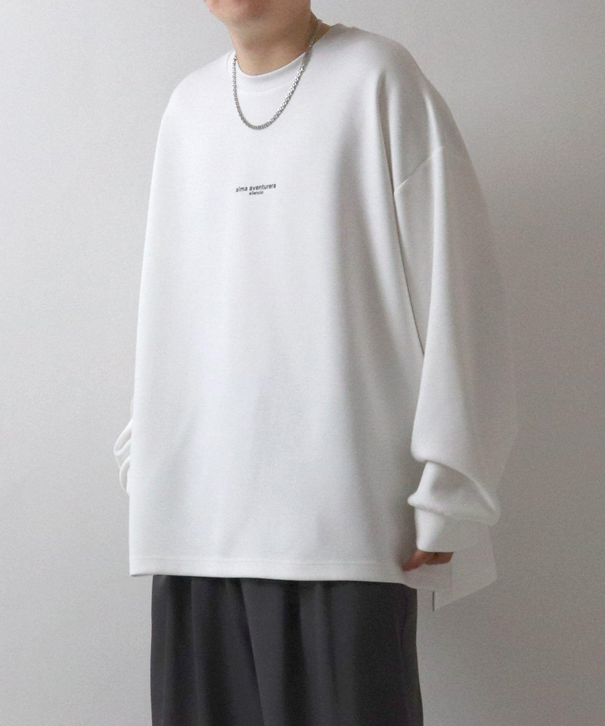 ドレープトロミ オーバーサイズ ワンポイント ビッグシルエット ダンボールニット プルオーバースウェット