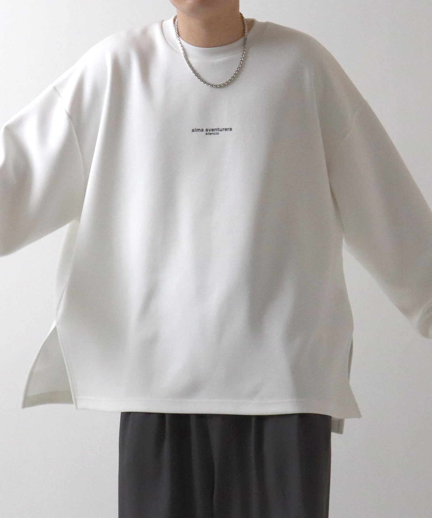 ドレープトロミ オーバーサイズ ワンポイント ビッグシルエット ダンボールニット プルオーバースウェット