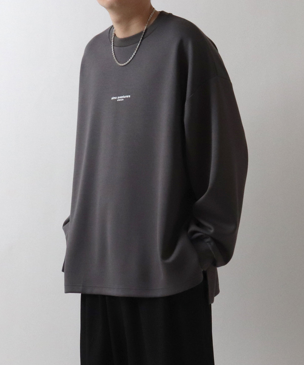 ドレープトロミ オーバーサイズ ワンポイント ビッグシルエット ダンボールニット プルオーバースウェット