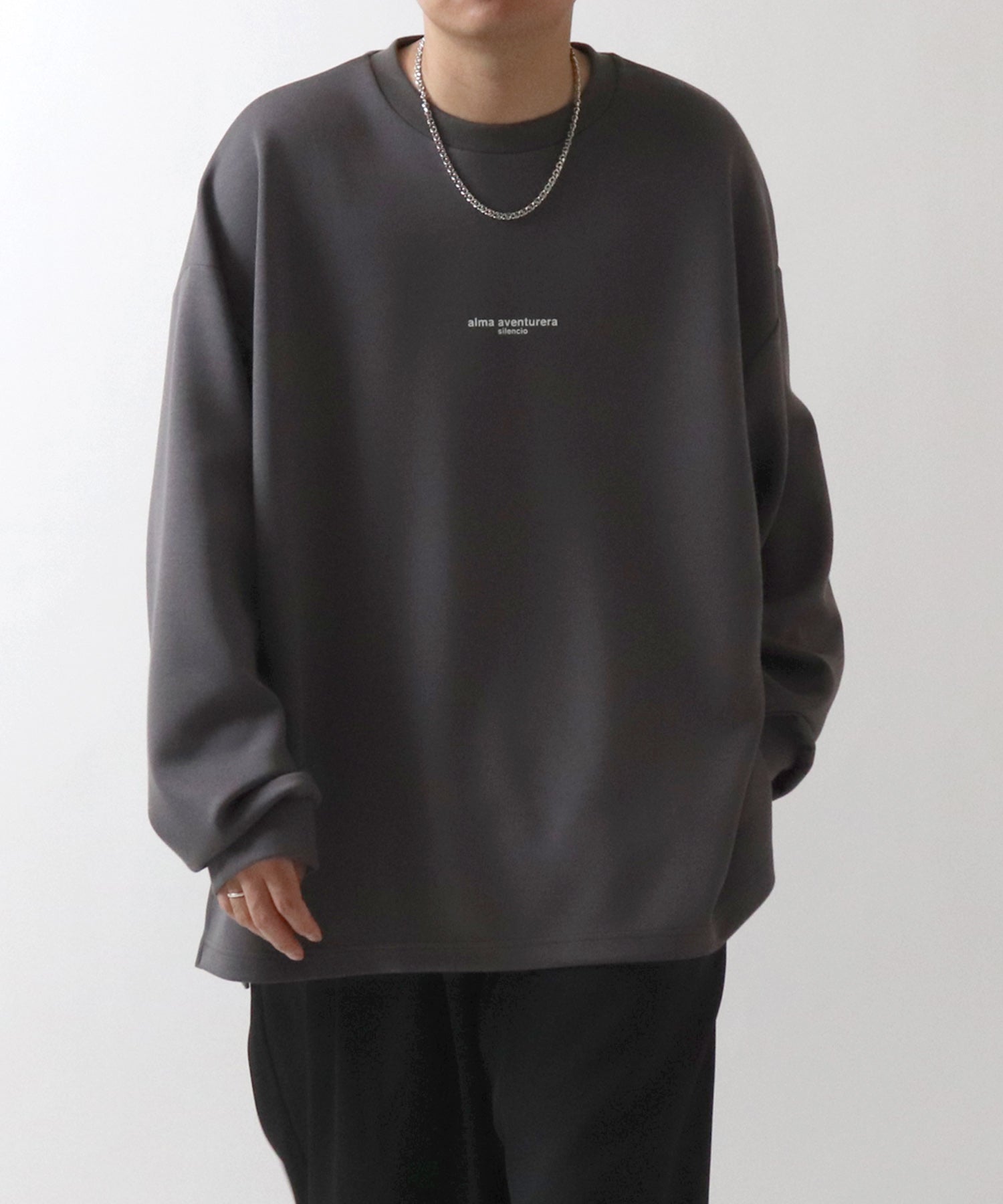 ドレープトロミ オーバーサイズ ワンポイント ビッグシルエット ダンボールニット プルオーバースウェット