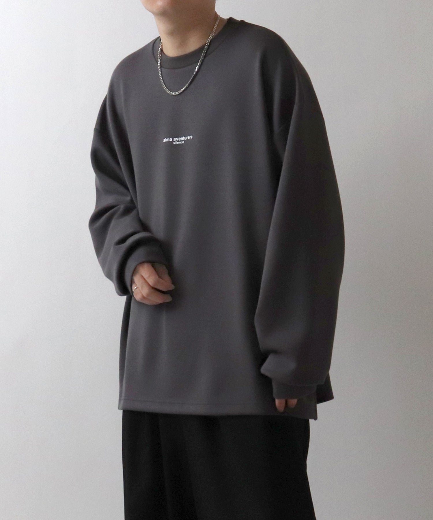 ドレープトロミ オーバーサイズ ワンポイント ビッグシルエット ダンボールニット プルオーバースウェット