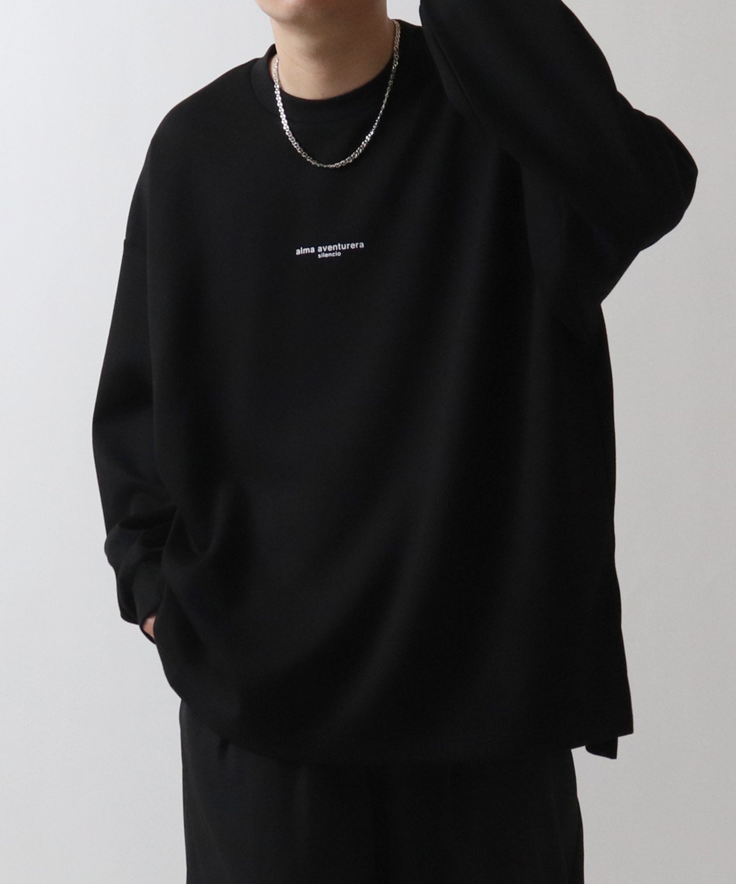 ドレープトロミ オーバーサイズ ワンポイント ビッグシルエット ダンボールニット プルオーバースウェット