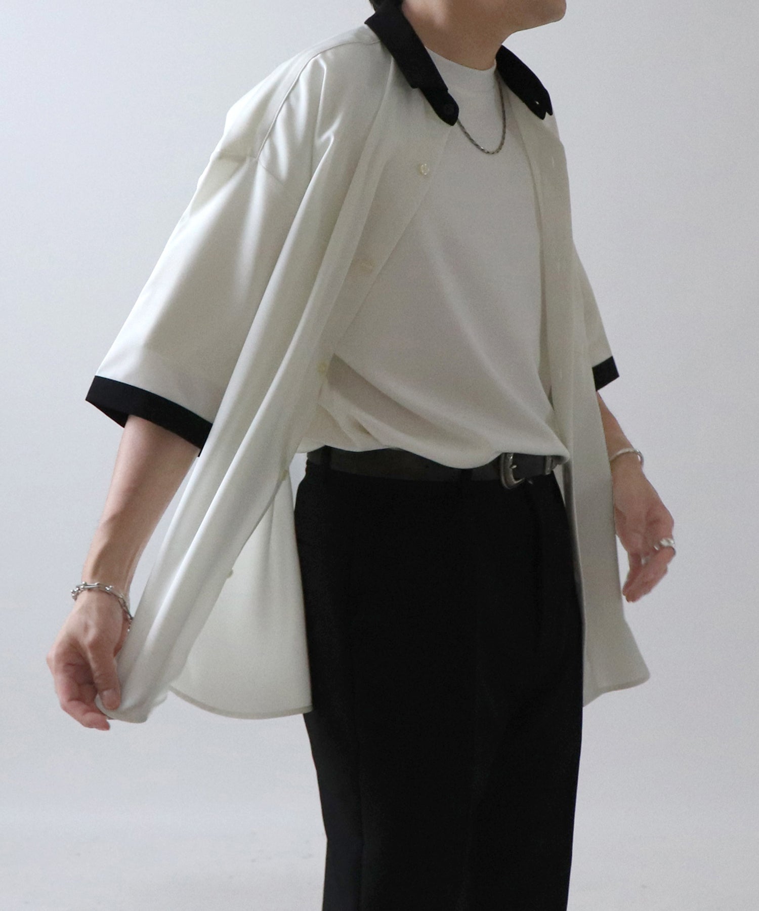 イージーケア ビッグシルエット 襟配色 クレリック半袖シャツ