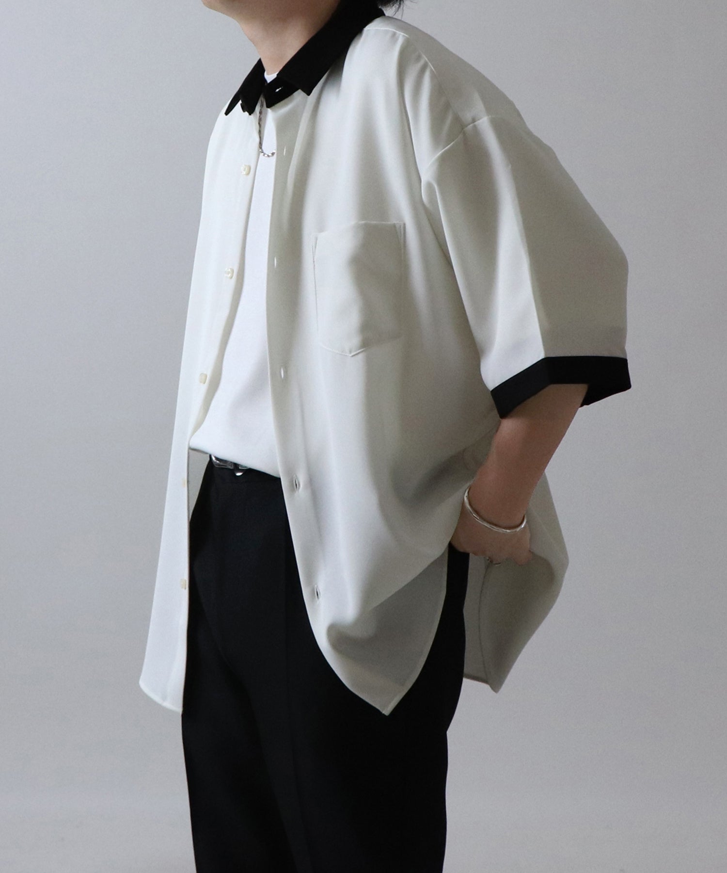 イージーケア ビッグシルエット 襟配色 クレリック半袖シャツ