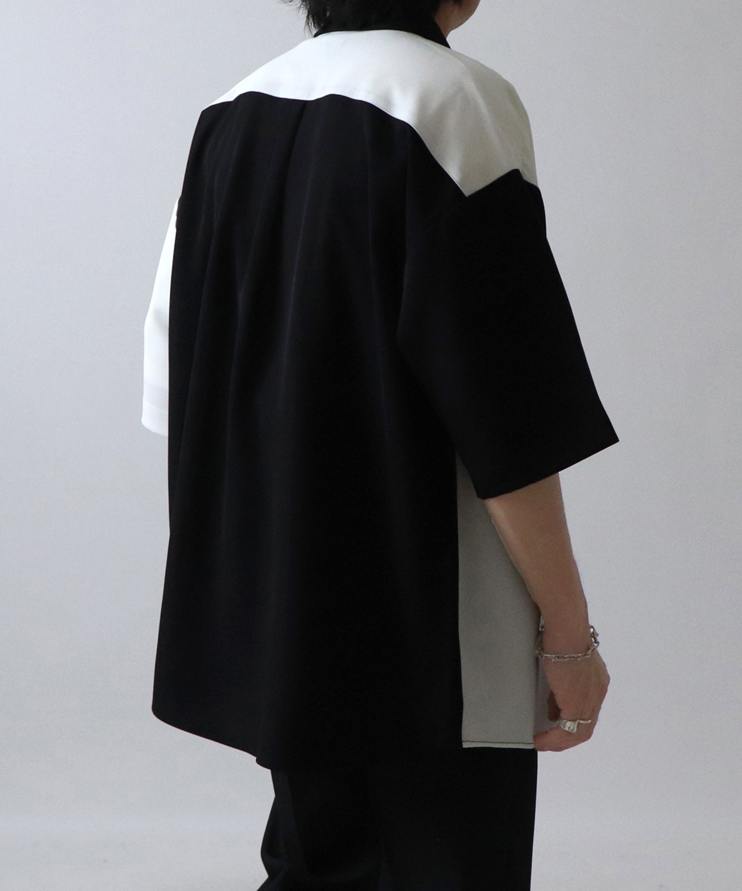 イージーケア ビッグシルエット 襟配色 クレリック半袖シャツ