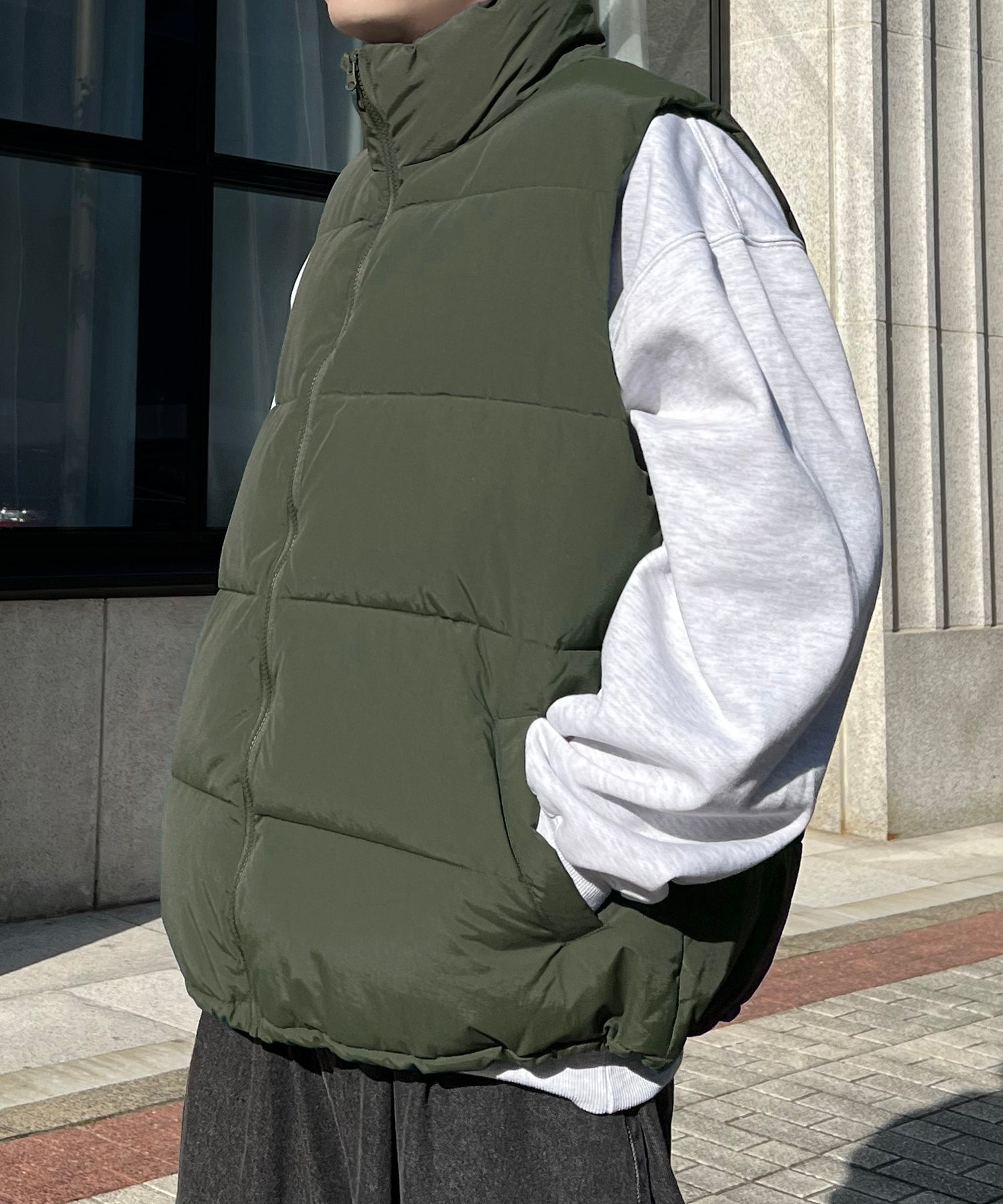 23AW ビッグシルエット スタンドネック 裾ひもドロスト エコダウン フルジップナイロンベスト