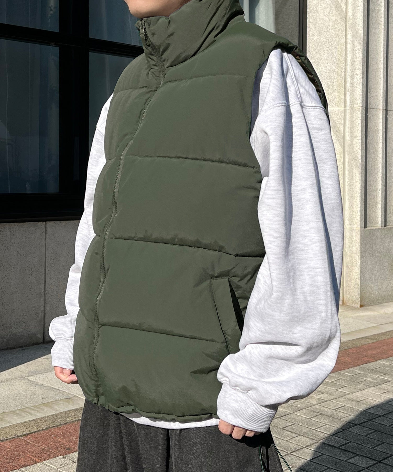 23AW ビッグシルエット スタンドネック 裾ひもドロスト エコダウン フルジップナイロンベスト