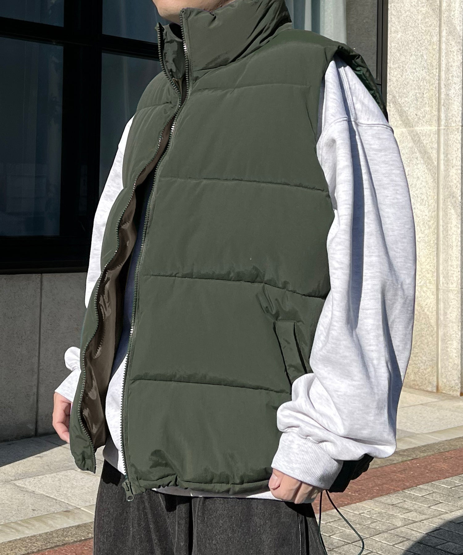 23AW ビッグシルエット スタンドネック 裾ひもドロスト エコダウン フルジップナイロンベスト