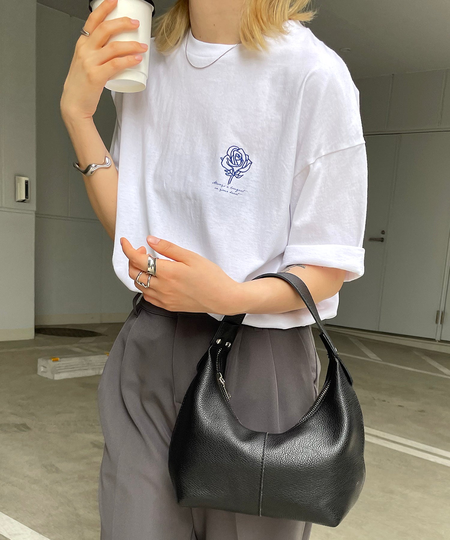 ワンポイント刺繍ロゴ ビッグシルエット半袖Tシャツ