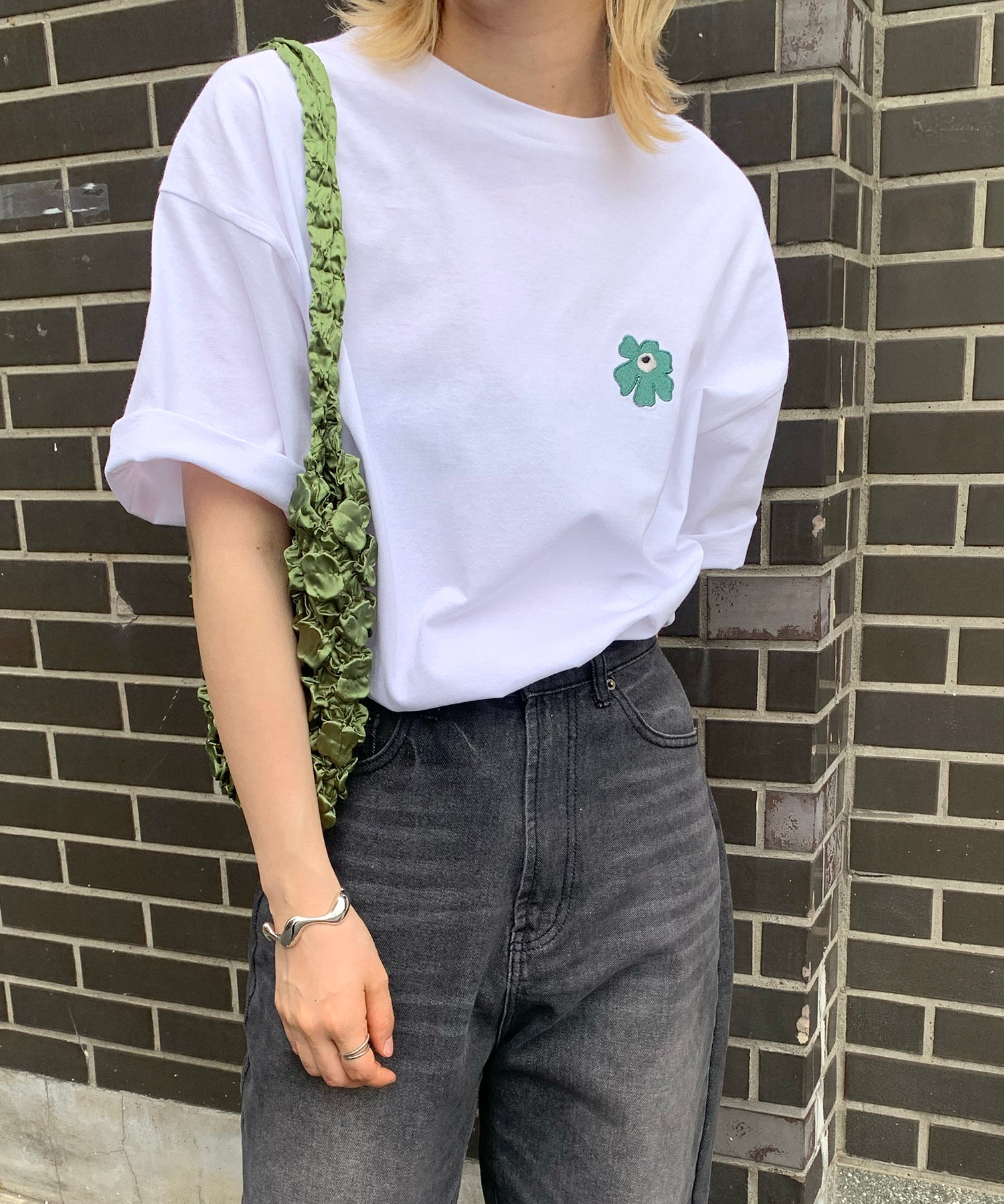 ワンポイント刺繍ロゴ ビッグシルエット半袖Tシャツ