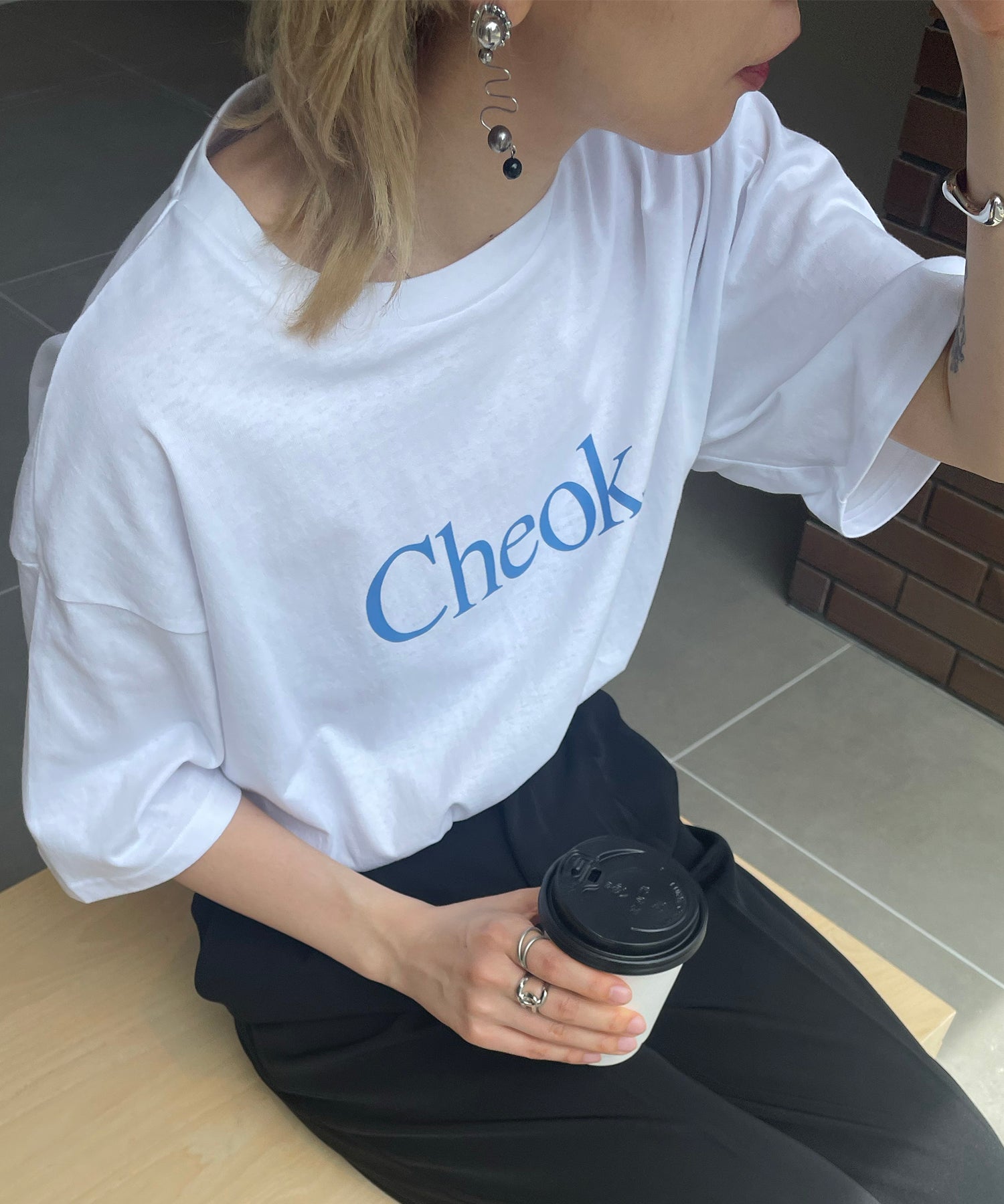 Cheokロゴ ビッグシルエット半袖プリントTシャツ