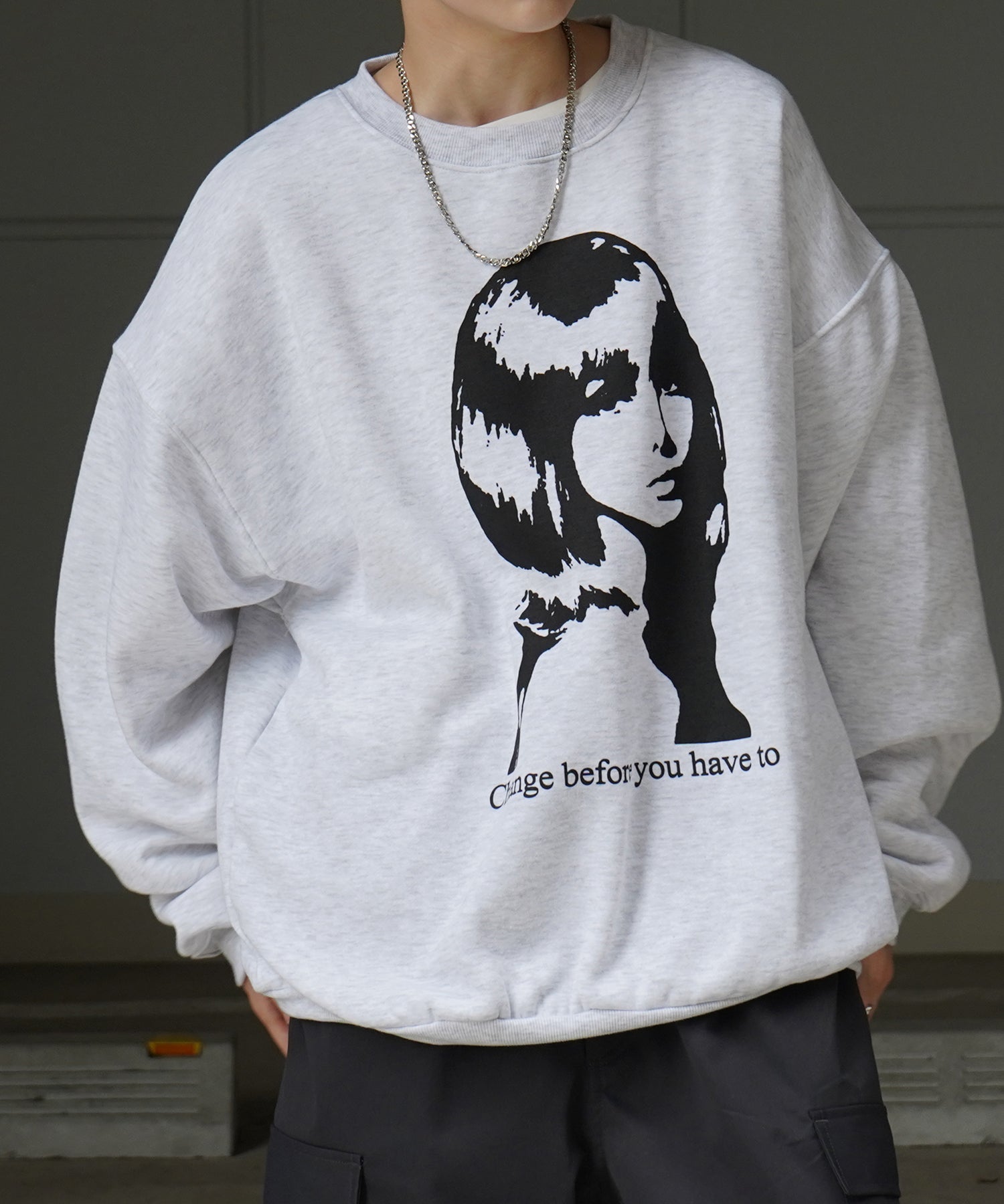 Shadowガールプリント ビッグシルエット 裏起毛プルオーバースウェット