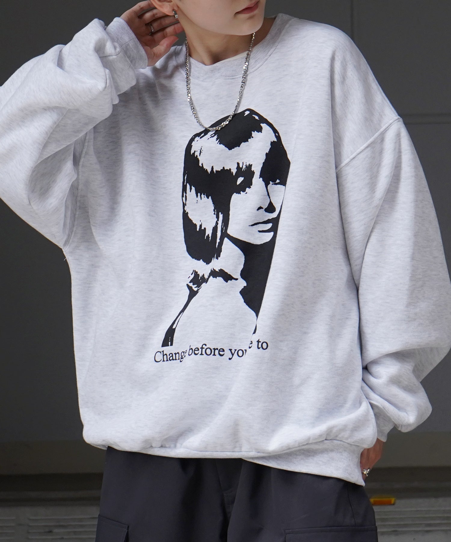 Shadowガールプリント ビッグシルエット 裏起毛プルオーバースウェット