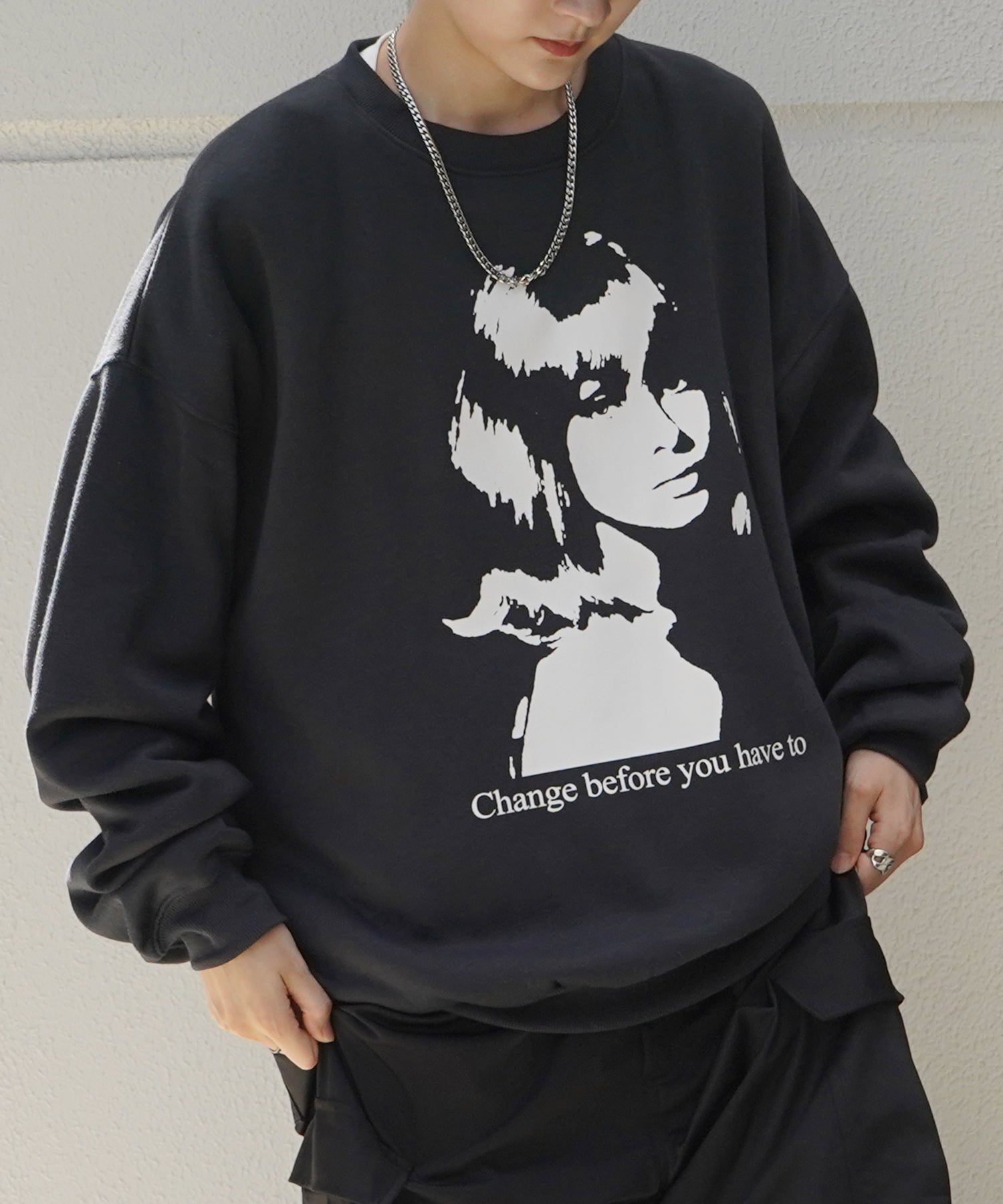 Shadowガールプリント ビッグシルエット 裏起毛プルオーバースウェット