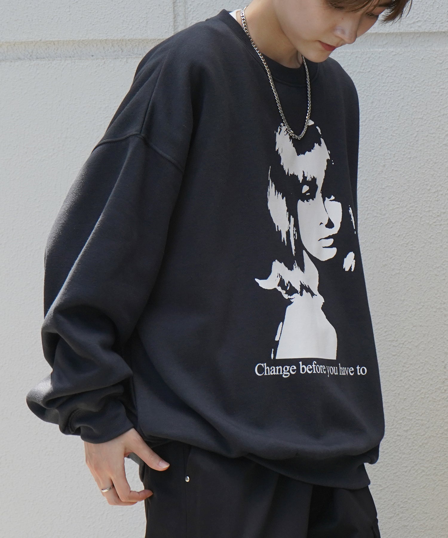 Shadowガールプリント ビッグシルエット 裏起毛プルオーバースウェット