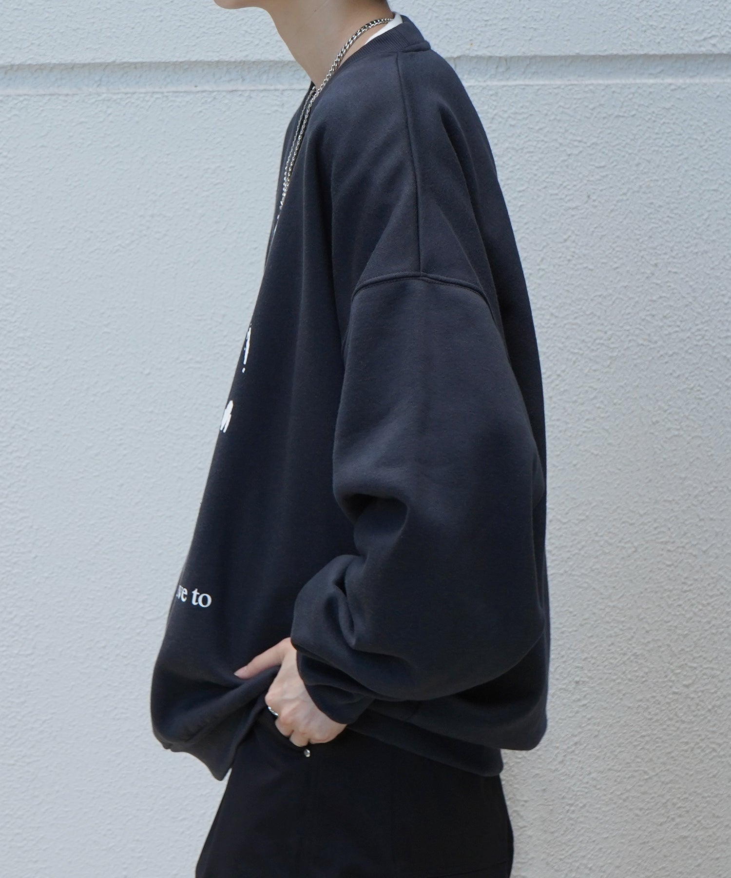 Shadowガールプリント ビッグシルエット 裏起毛プルオーバースウェット