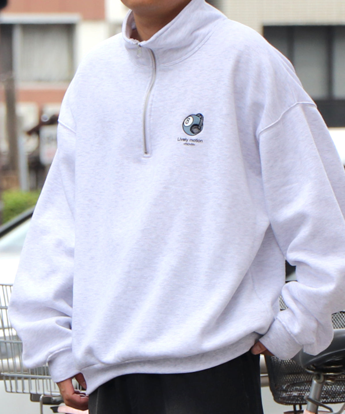 8ボールヘッドホン刺繍 ビッグシルエット 裏起毛ハーフジッププルオーバースウェット