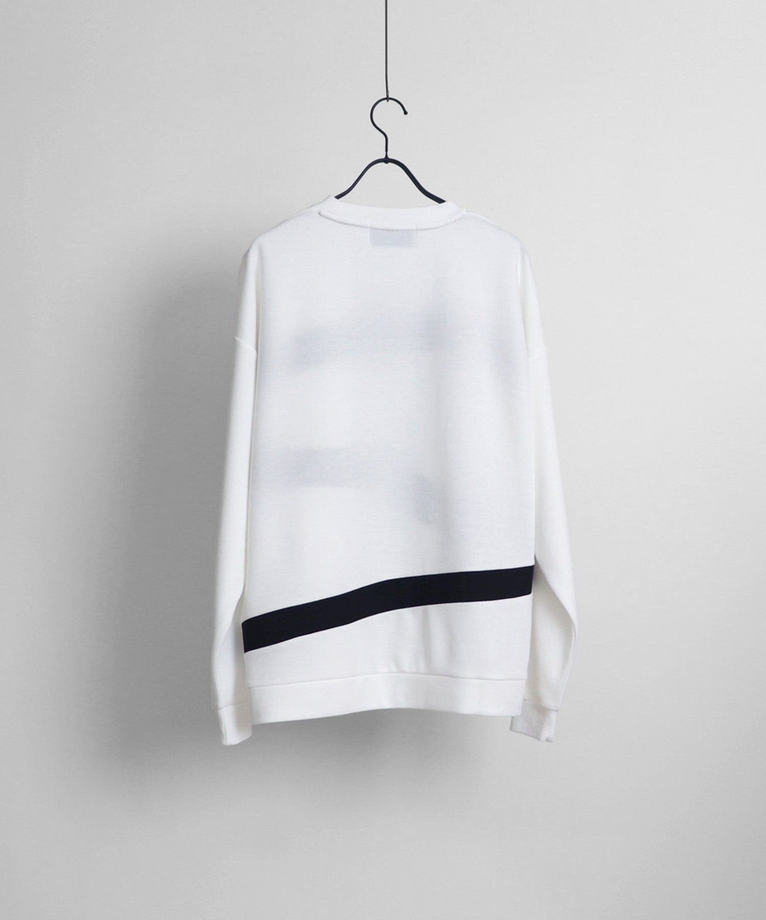 切り替えデザインスウェット