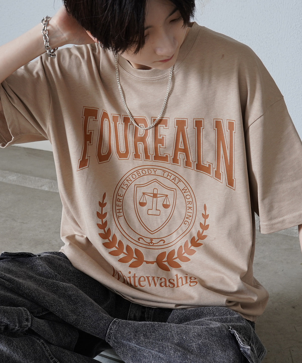 韓国ストリート ビッグシルエット カレッジプリントTシャツ