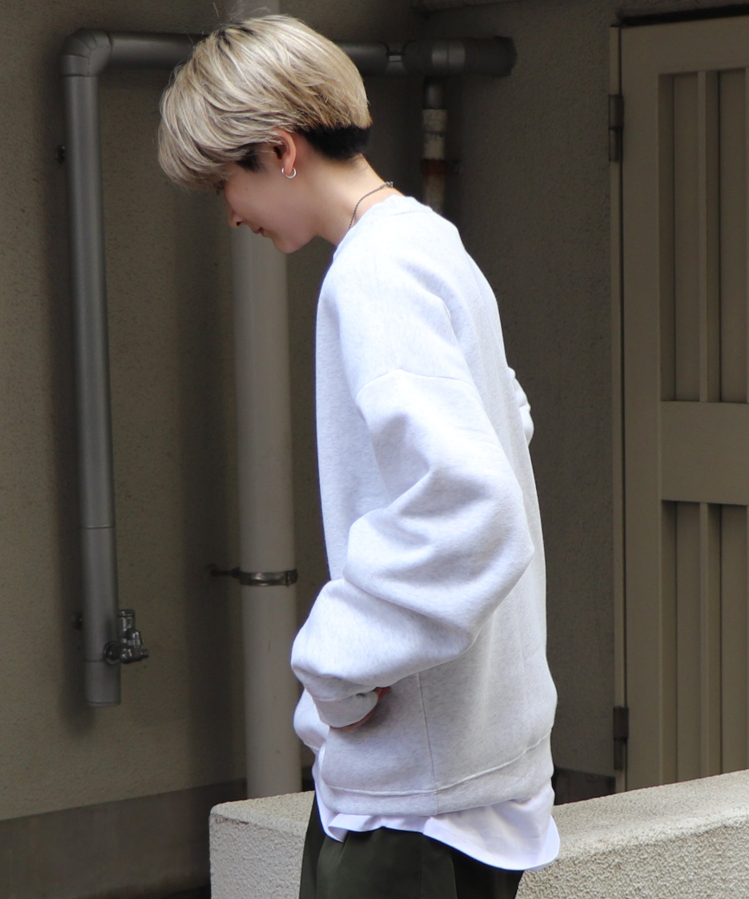 ウォーキング刺繡A ワンポイント刺繍ロゴ ビッグシルエット プルオーバースウェット