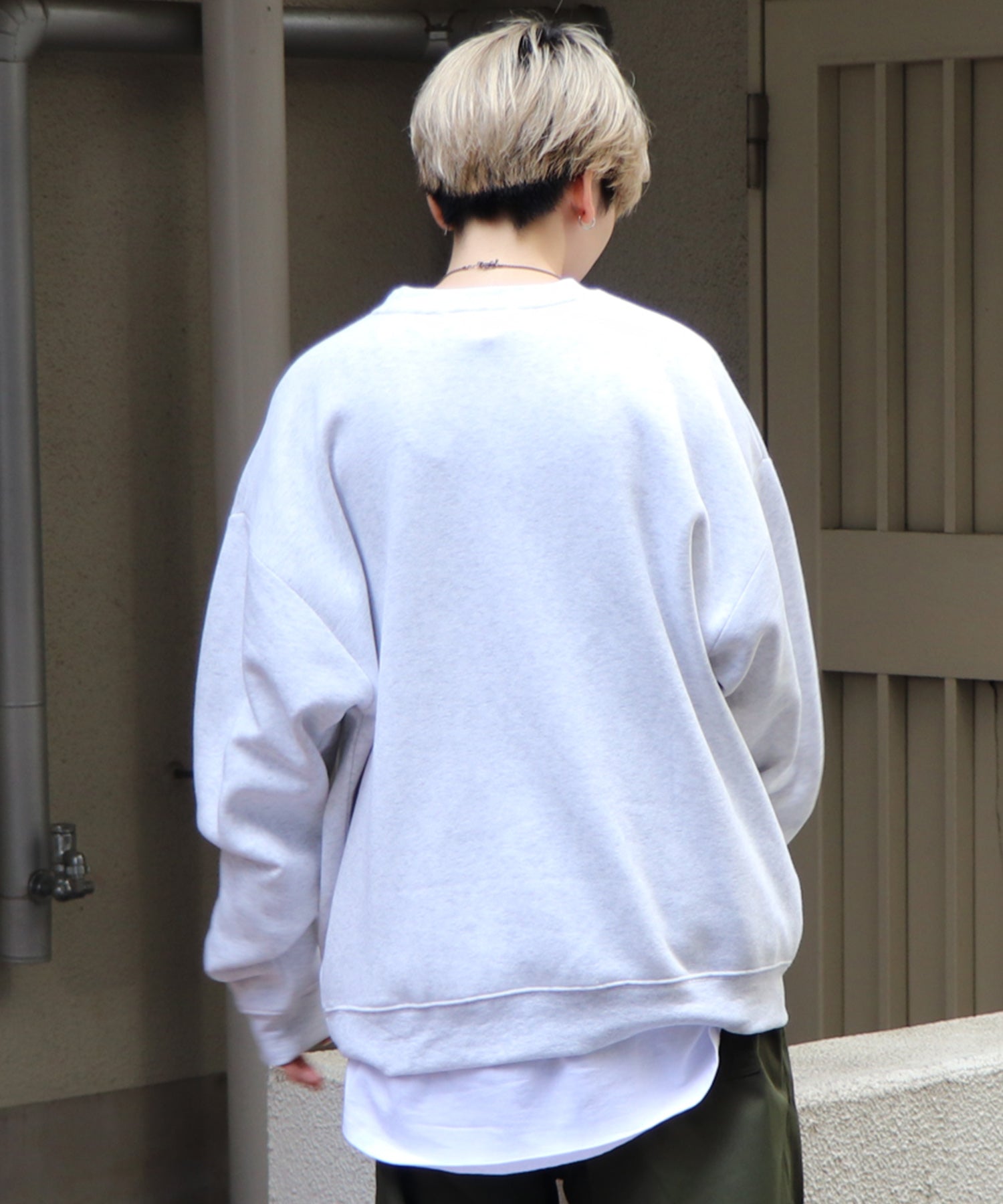 ウォーキング刺繡A ワンポイント刺繍ロゴ ビッグシルエット プルオーバースウェット