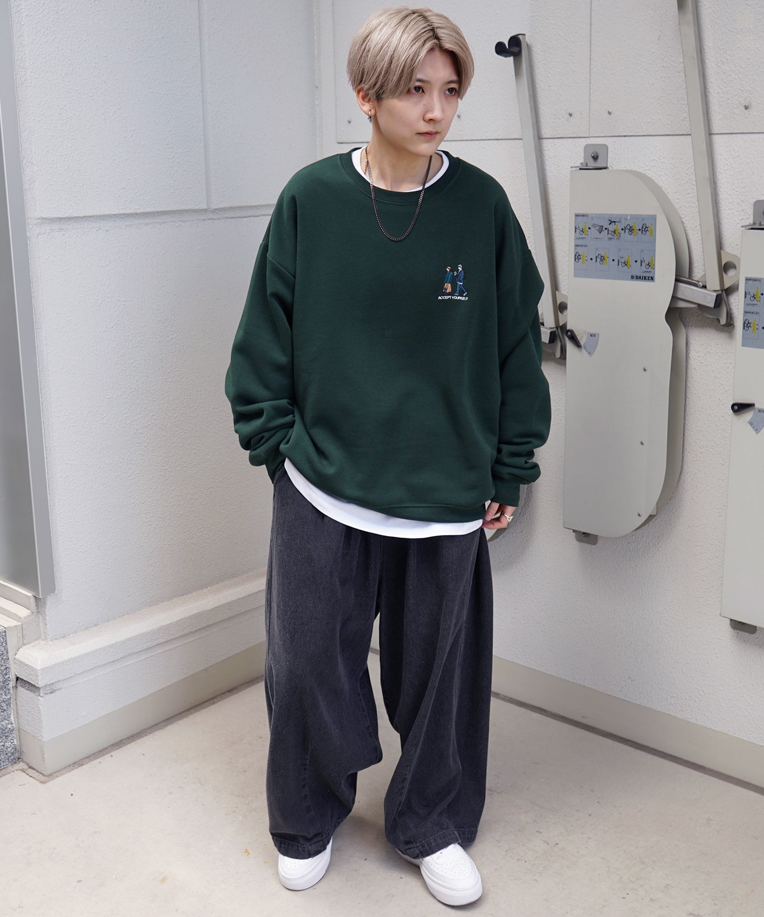 ウォーキング刺繡A ワンポイント刺繍ロゴ ビッグシルエット プルオーバースウェット