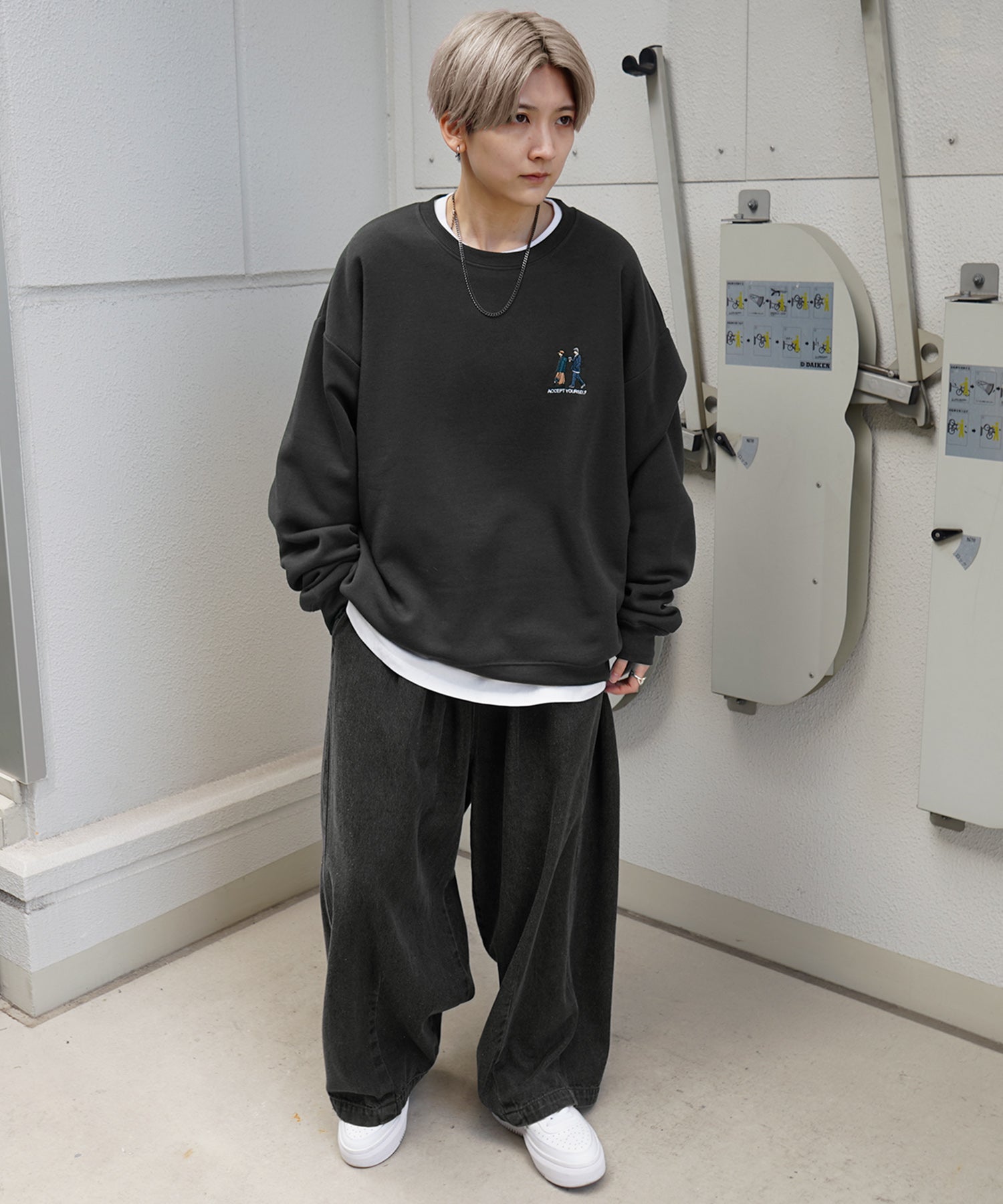 ウォーキング刺繡A ワンポイント刺繍ロゴ ビッグシルエット プルオーバースウェット