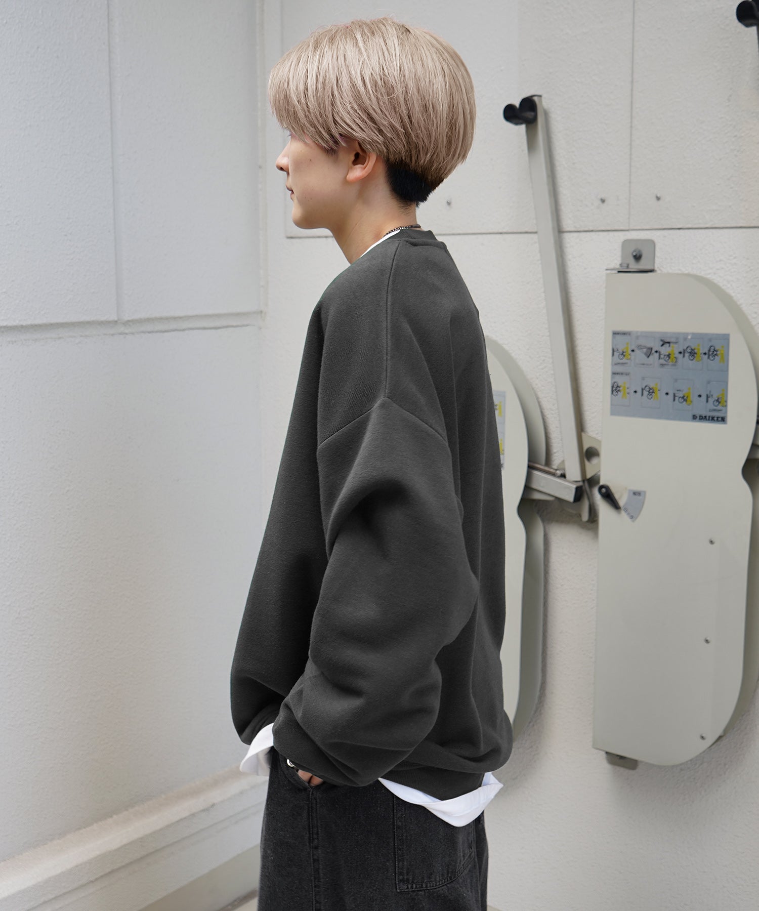 ウォーキング刺繡A ワンポイント刺繍ロゴ ビッグシルエット プルオーバースウェット