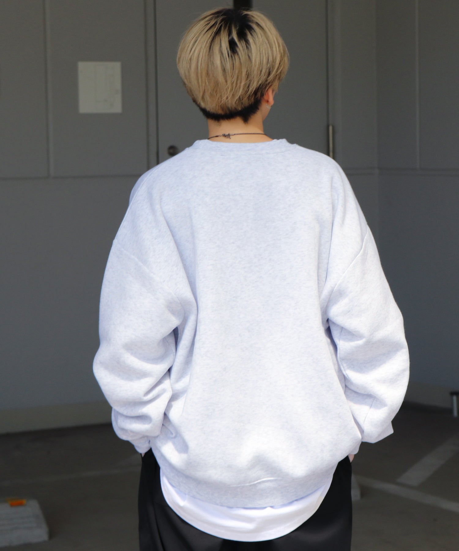 ウォーキング刺繡B ワンポイント刺繍ロゴ ビッグシルエット プルオーバースウェット