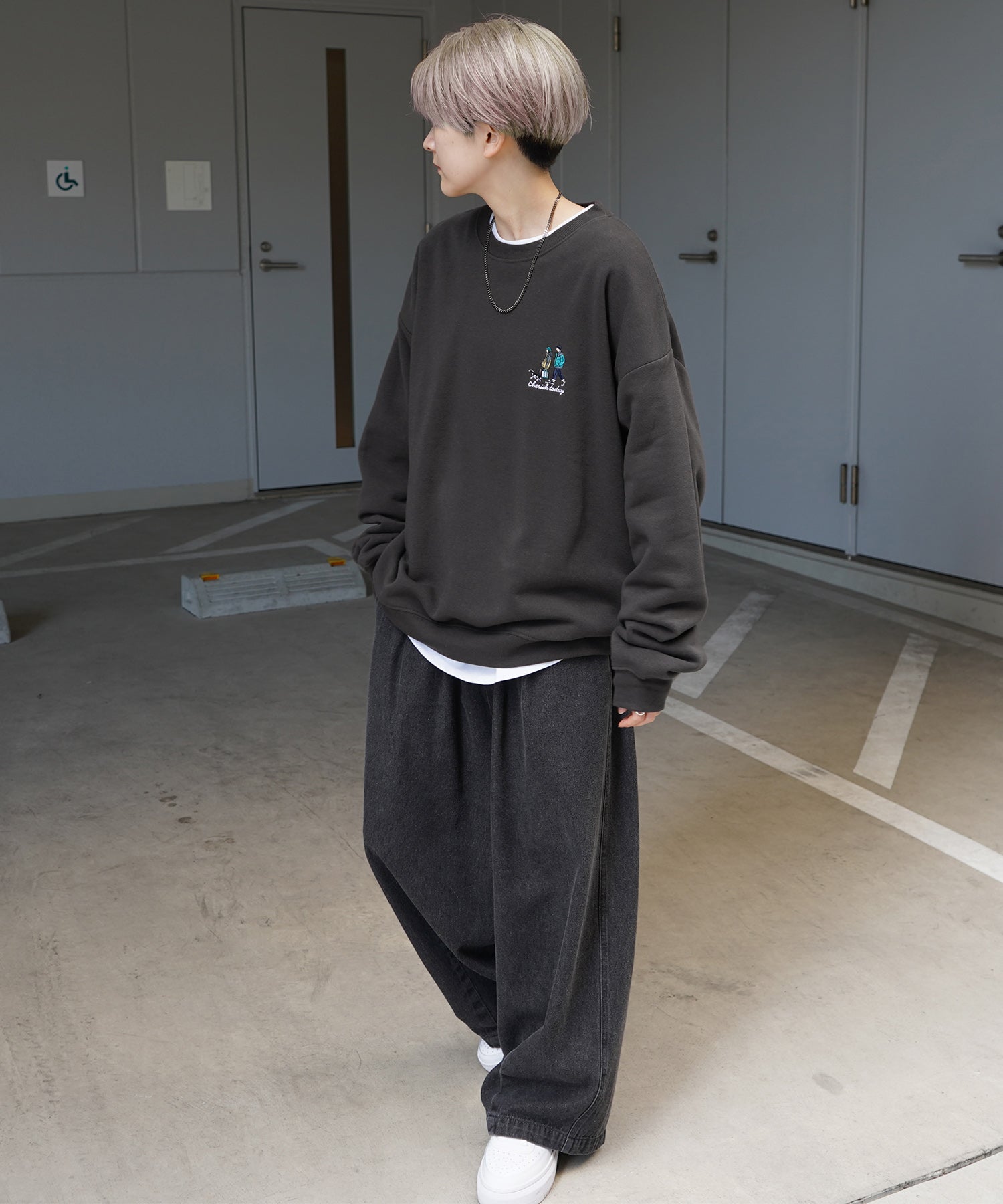 ウォーキング刺繡B ワンポイント刺繍ロゴ ビッグシルエット プルオーバースウェット