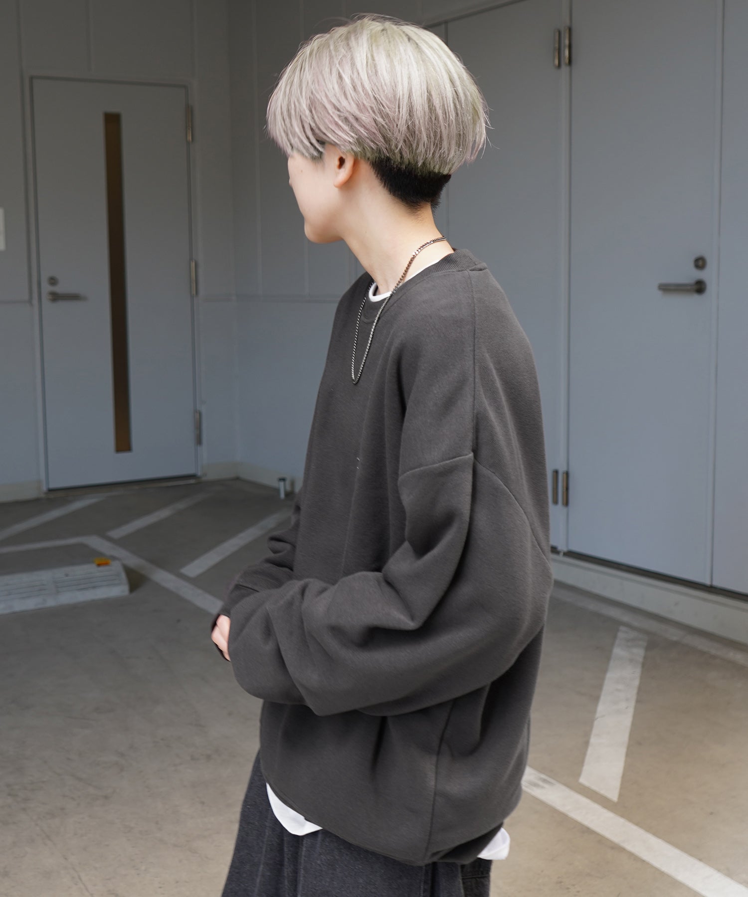 ウォーキング刺繡B ワンポイント刺繍ロゴ ビッグシルエット プルオーバースウェット