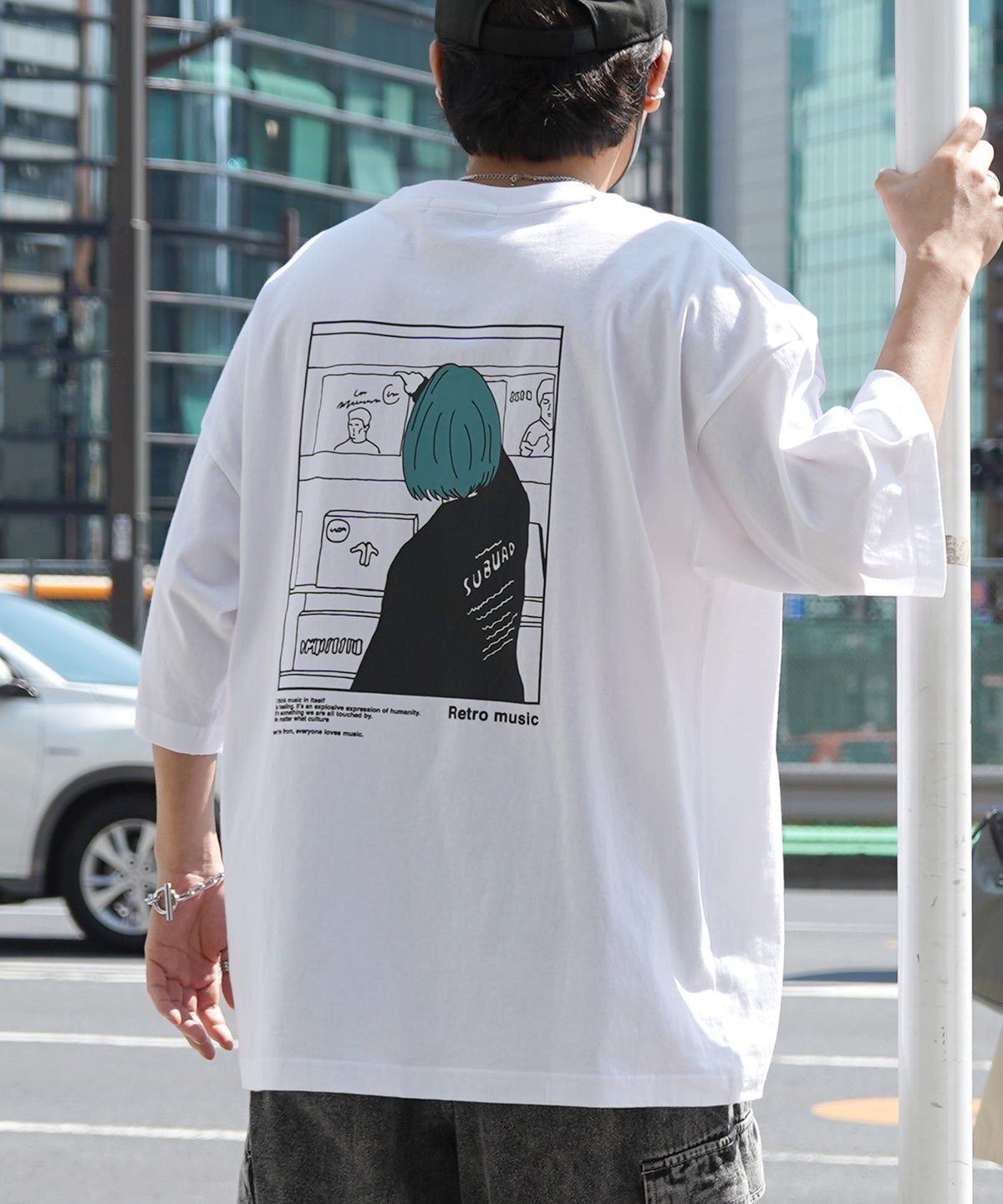 レコードガール イラストバックプリント / ワンポイント刺繍 ビッグシルエット半袖Tシャツ