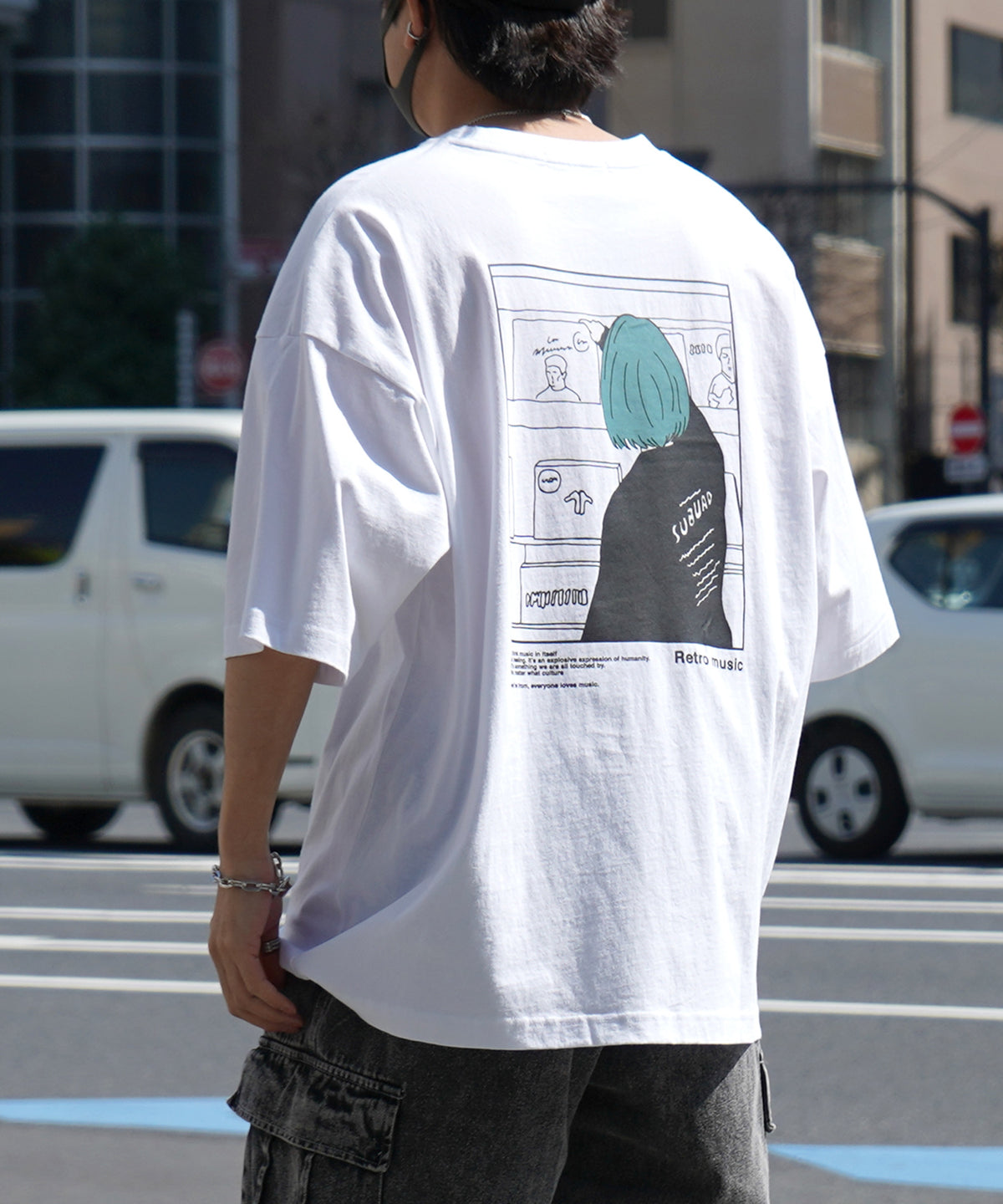 レコードガール イラストバックプリント / ワンポイント刺繍 ビッグシルエット半袖Tシャツ