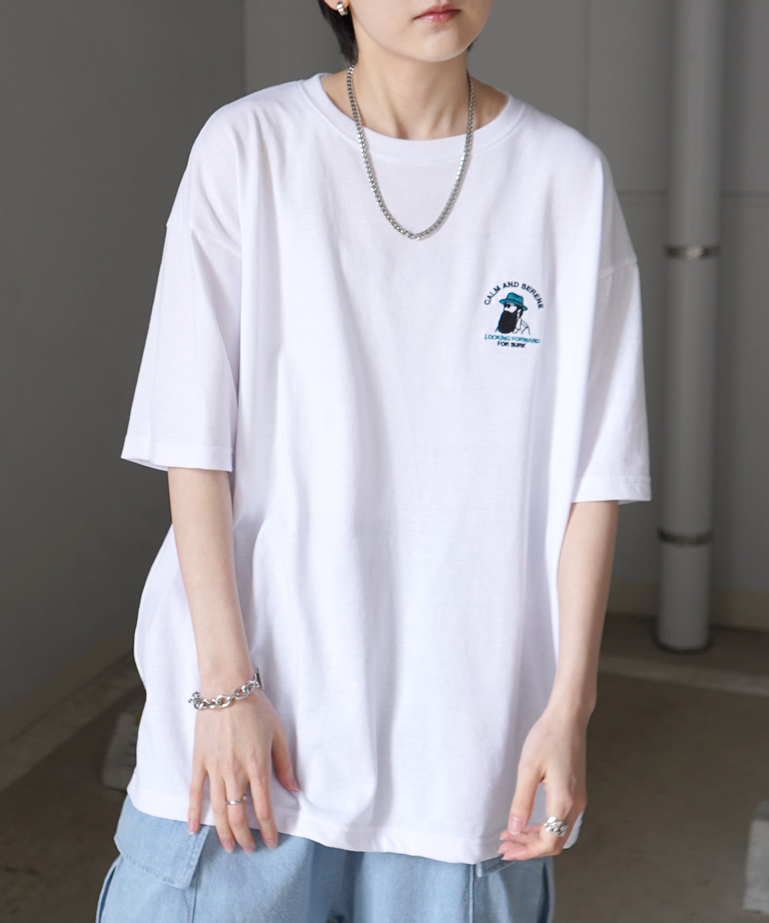 ヒゲオジサンA ワンポイント刺繍ロゴ ビッグシルエット半袖Tシャツ